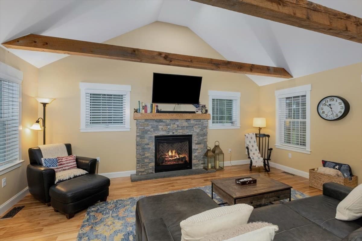 Condominium at 19 Hampstead Street # 19, Methuen MA 01844, Methuen, photo 12 of 42