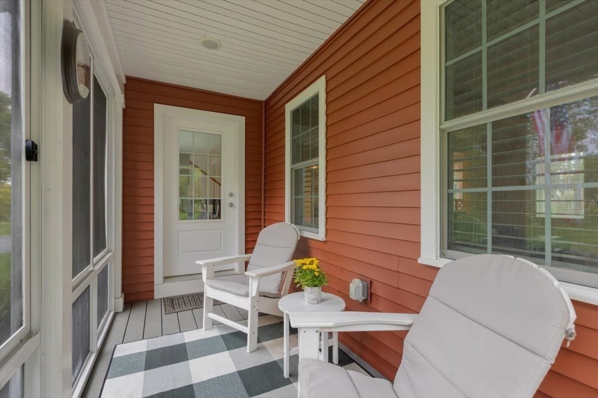 Condominium at 19 Hampstead Street # 19, Methuen MA 01844, Methuen, photo 32 of 42