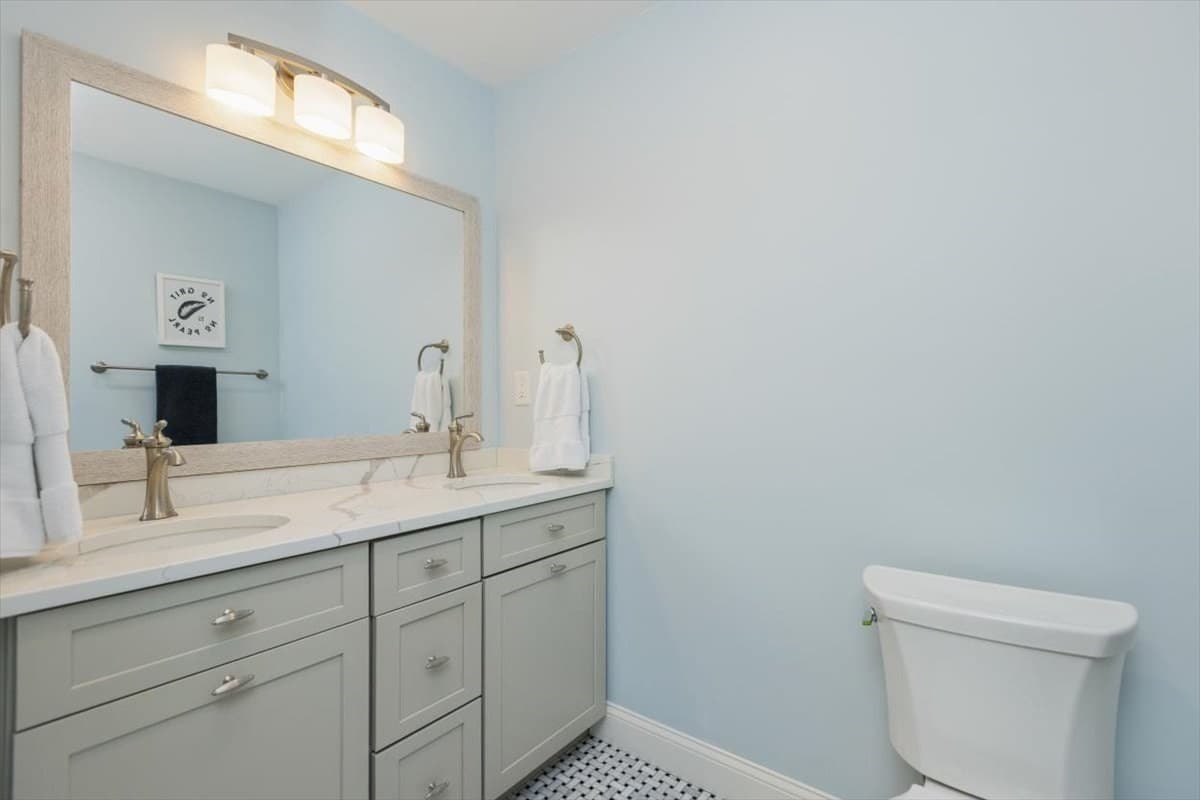 Condominium at 19 Hampstead Street # 19, Methuen MA 01844, Methuen, photo 20 of 42