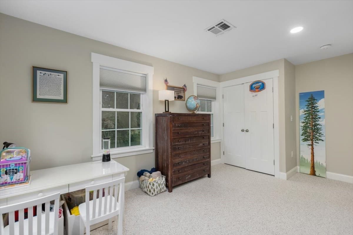 Condominium at 19 Hampstead Street # 19, Methuen MA 01844, Methuen, photo 24 of 42