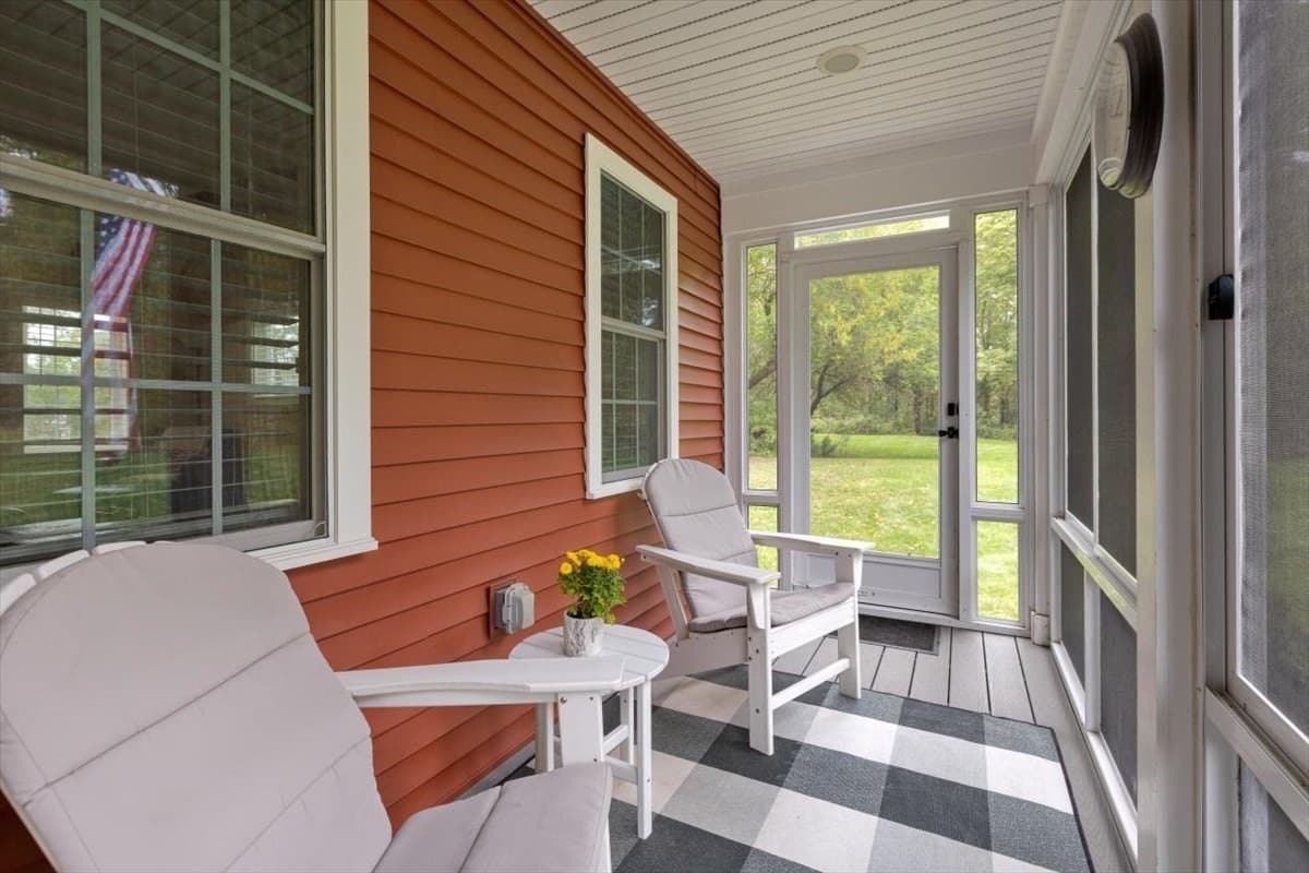 Condominium at 19 Hampstead Street # 19, Methuen MA 01844, Methuen, photo 33 of 42