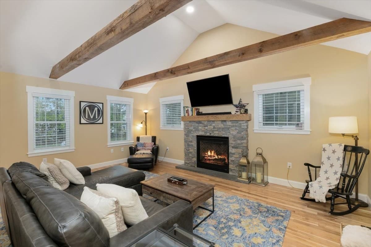 Condominium at 19 Hampstead Street # 19, Methuen MA 01844, Methuen, photo 14 of 42