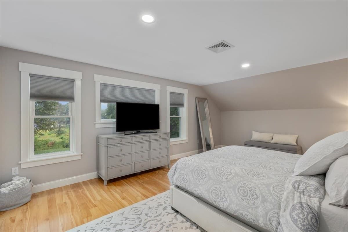 Condominium at 19 Hampstead Street # 19, Methuen MA 01844, Methuen, photo 29 of 42