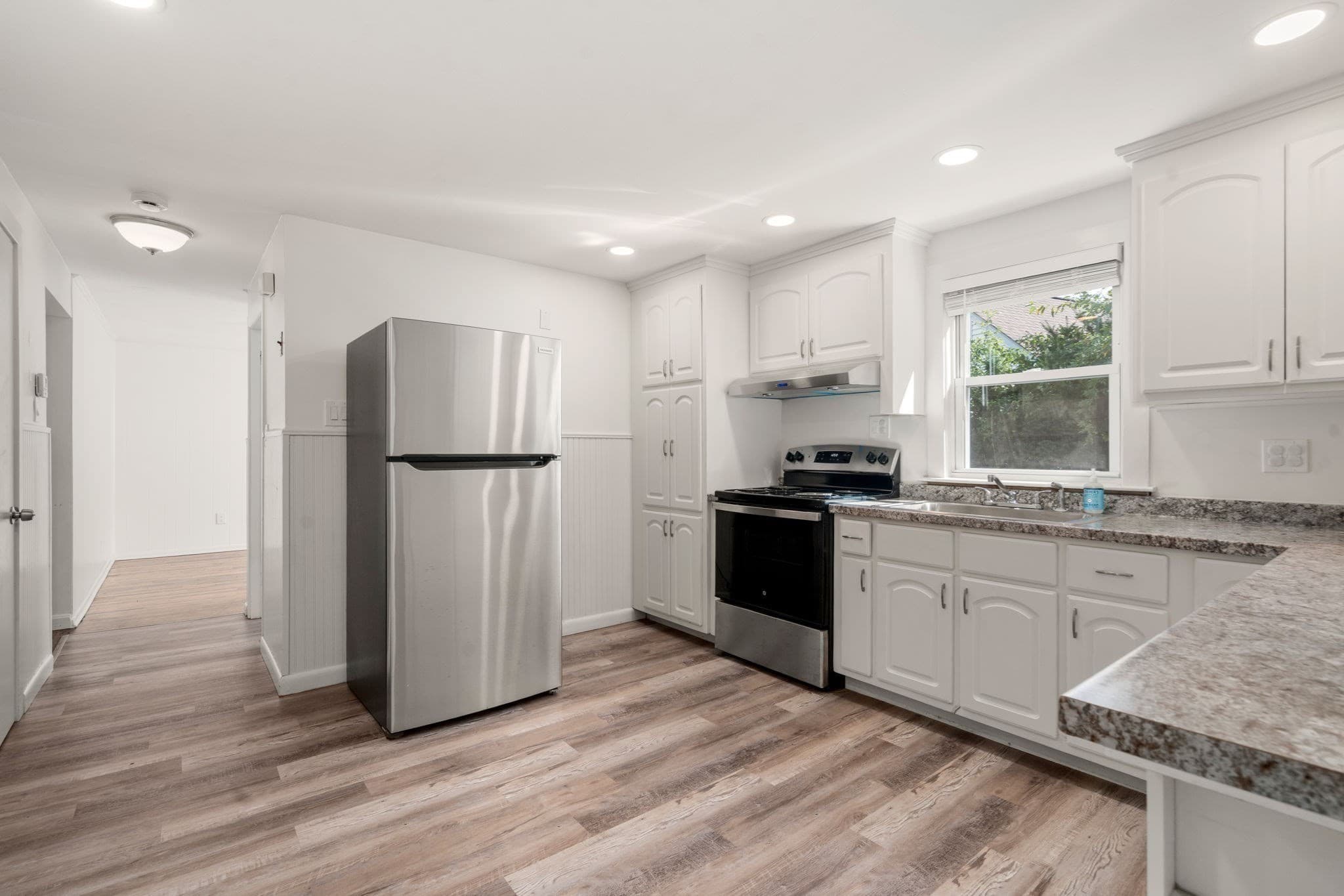 Single Family Residence at 111 Williams Ave, Boston MA 02136, Boston, photo 10 of 32