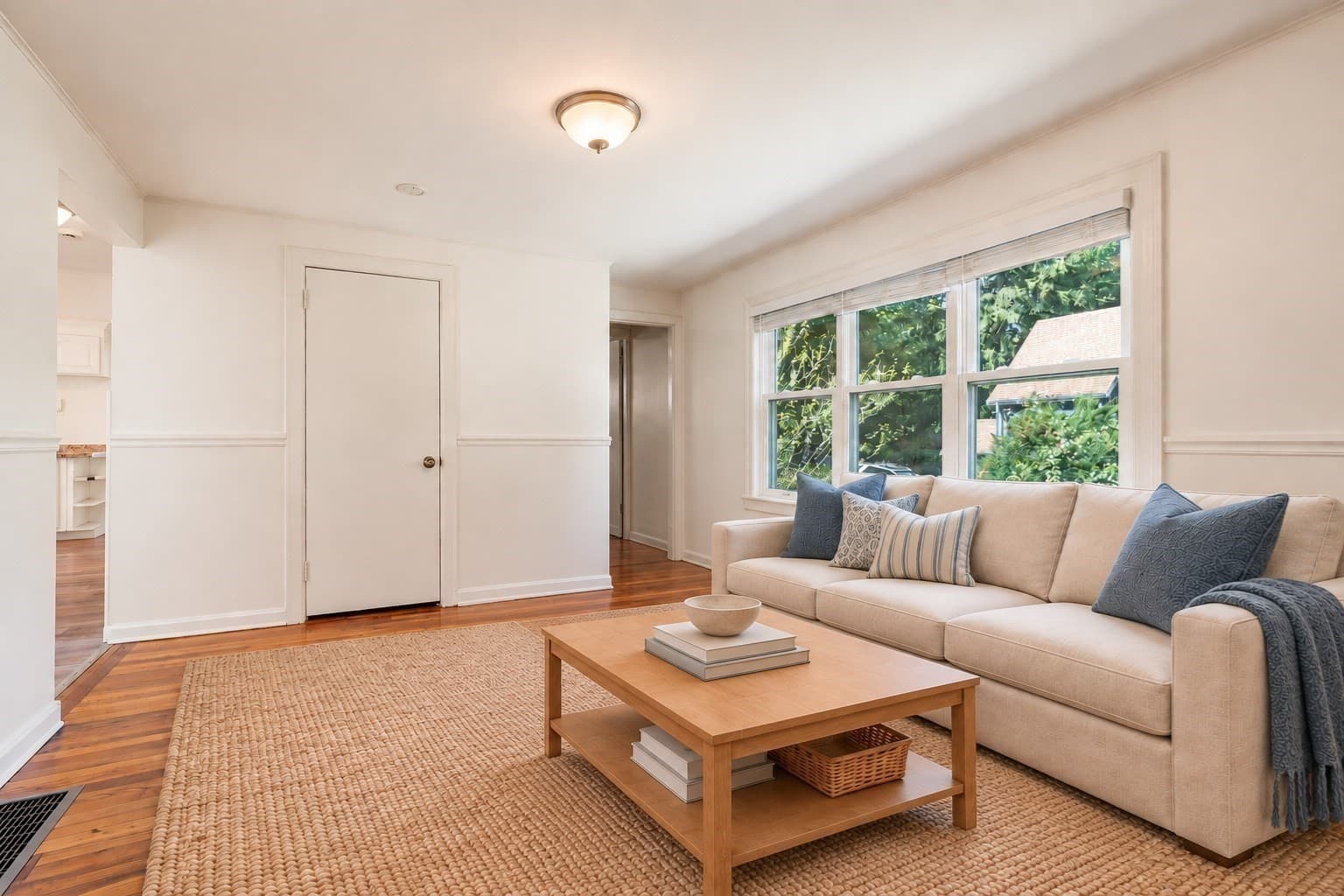 Single Family Residence at 111 Williams Ave, Boston MA 02136, Boston, photo 18 of 32