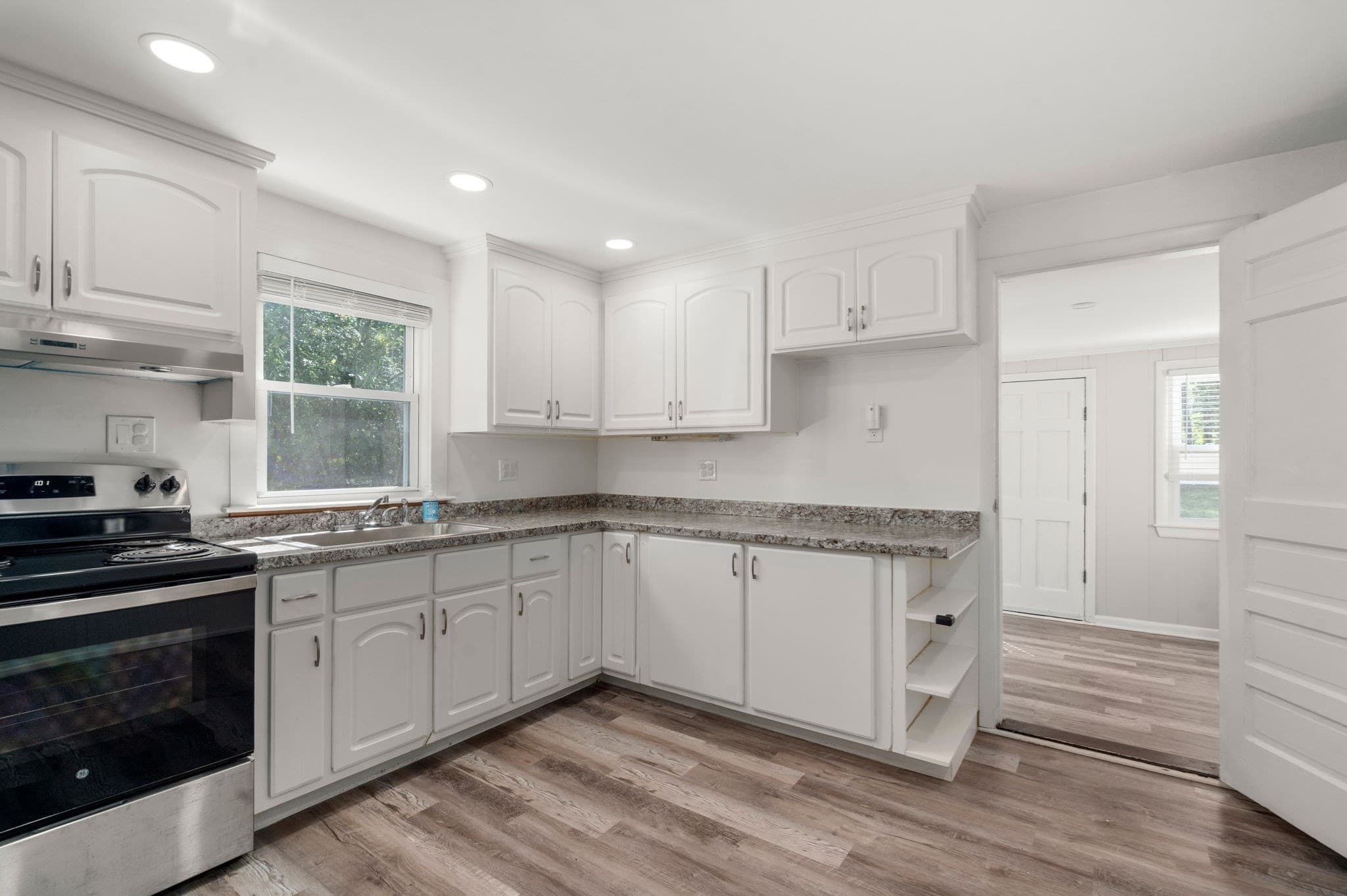 Single Family Residence at 111 Williams Ave, Boston MA 02136, Boston, photo 11 of 32