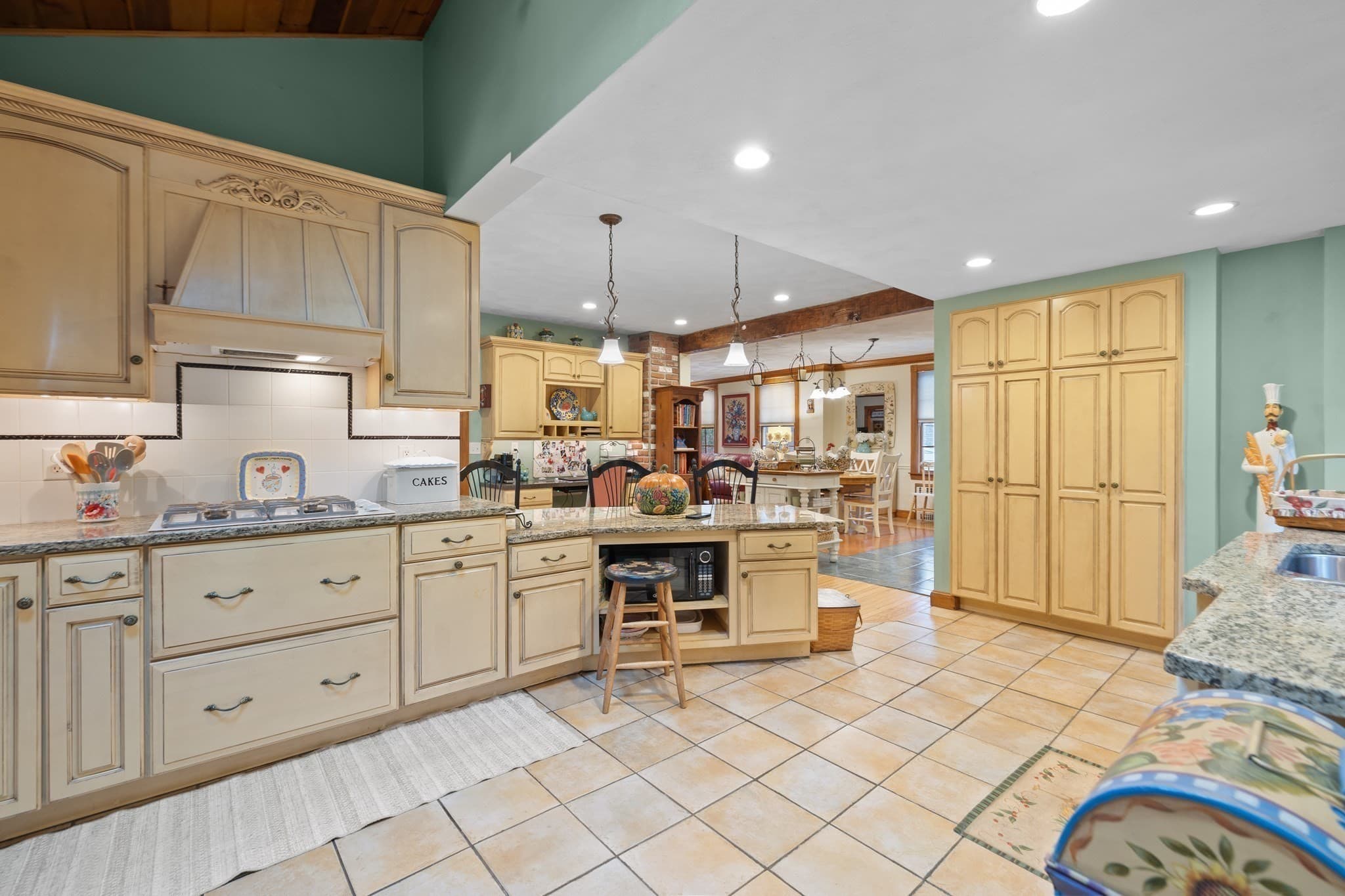 Single Family Residence at 41 Elm Street, Saugus MA 01906, Saugus, photo 3 of 41