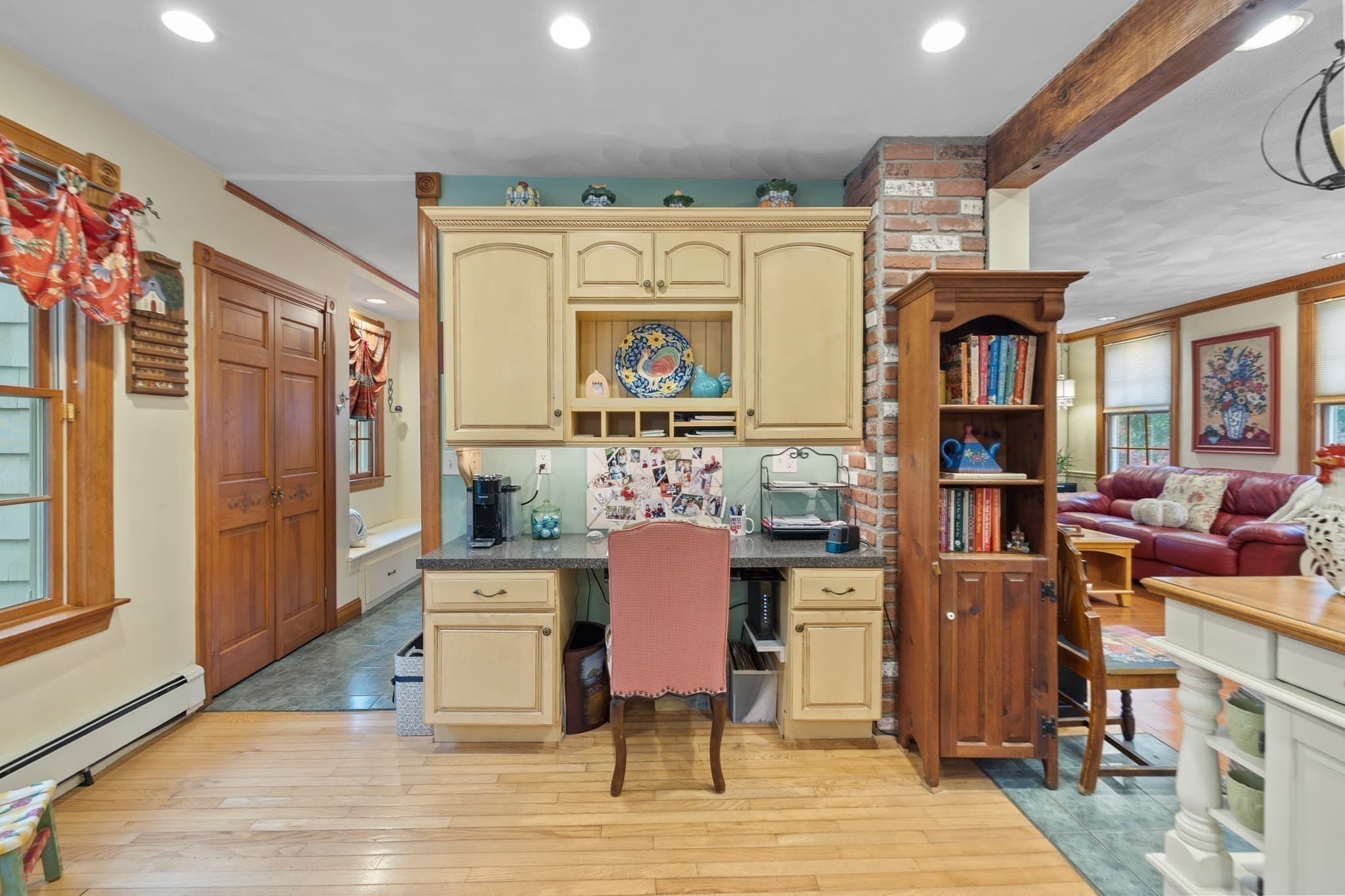 Single Family Residence at 41 Elm Street, Saugus MA 01906, Saugus, photo 10 of 41