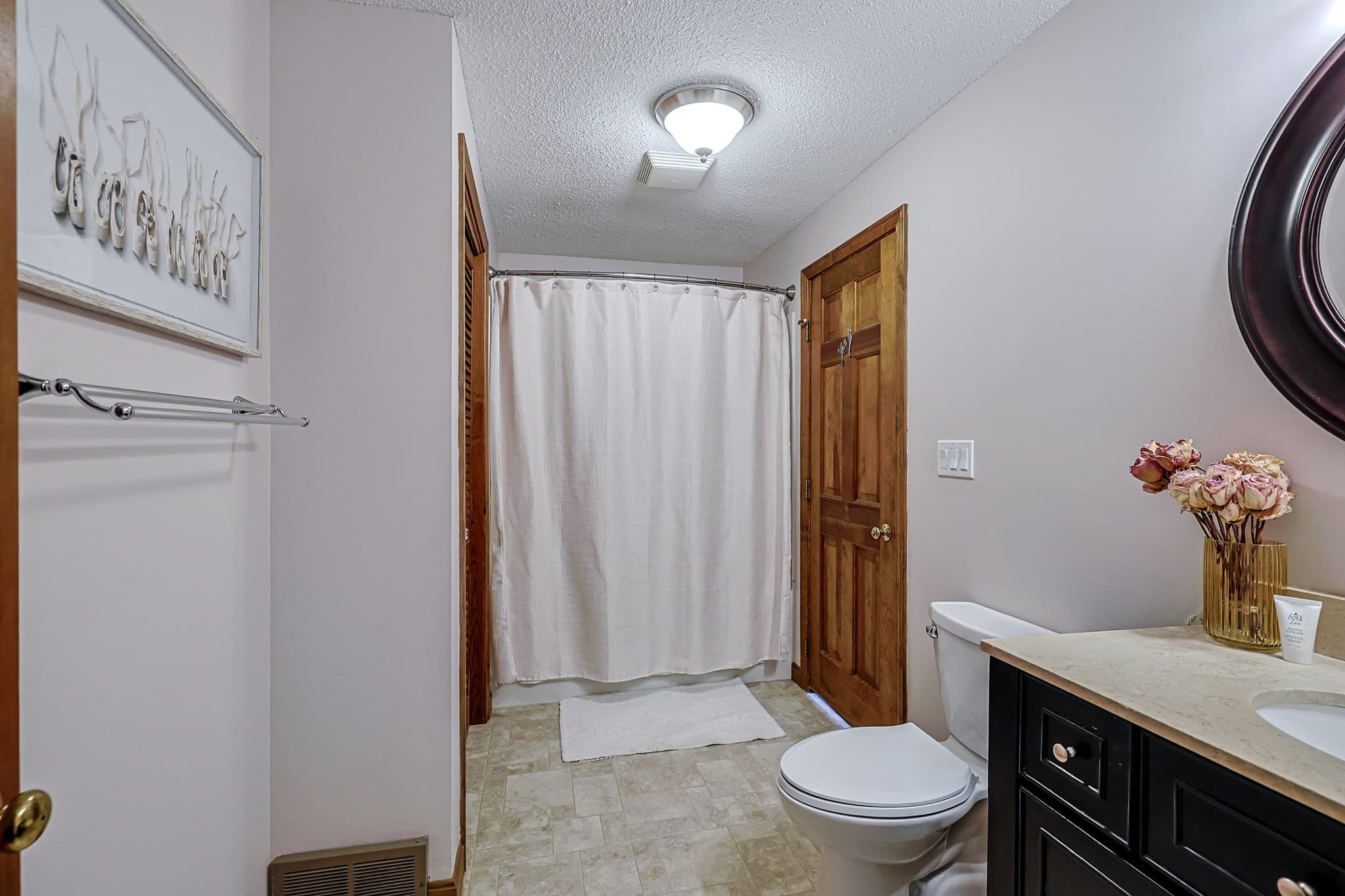 Condominium at 52 Scotty Hollow Dr # 52, Chelmsford MA 01824, Chelmsford, photo 17 of 34