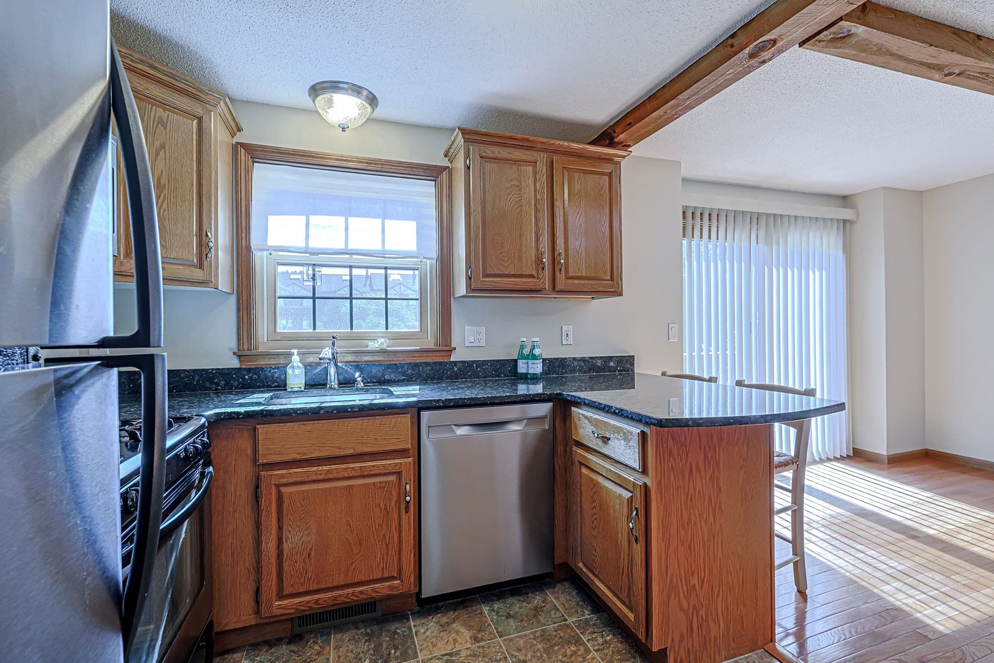 Condominium at 52 Scotty Hollow Dr # 52, Chelmsford MA 01824, Chelmsford, photo 8 of 34