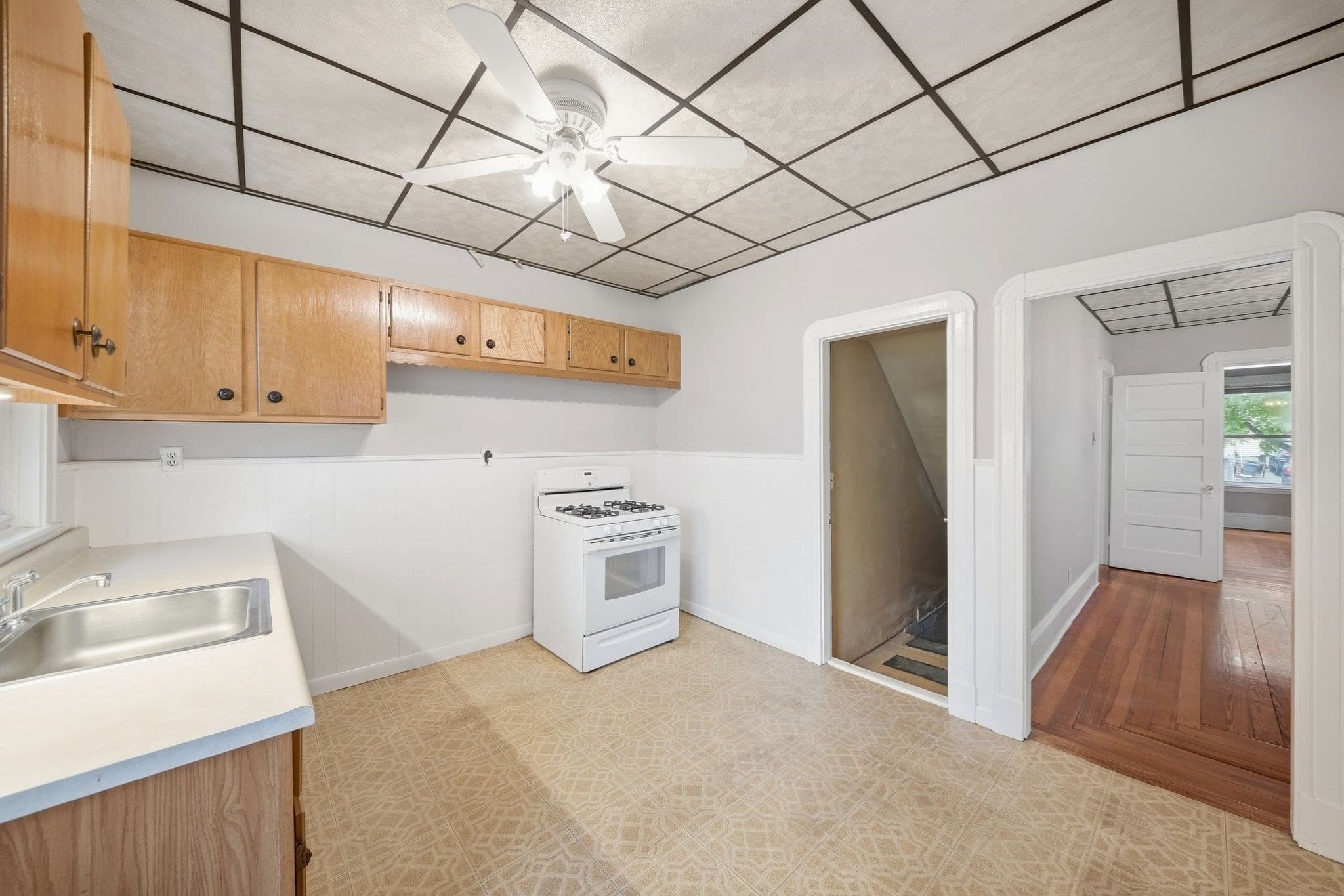 Multi Family at 16 Henry Ave, Somerville MA 02144, Somerville, photo 17 of 42