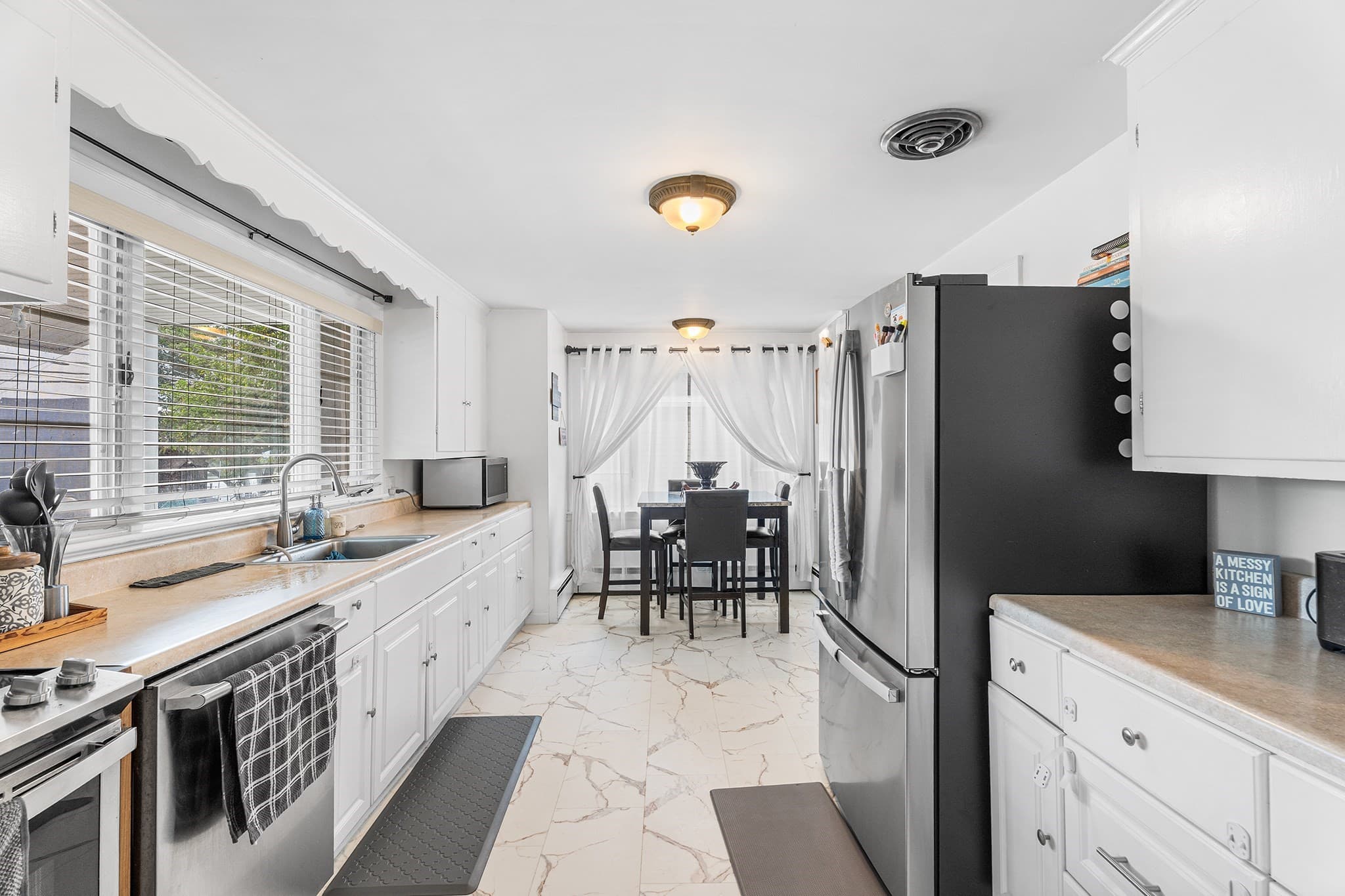 Single Family Residence at 140 Lynnfield St, Lynn MA 01904, Lynn, photo 9 of 35