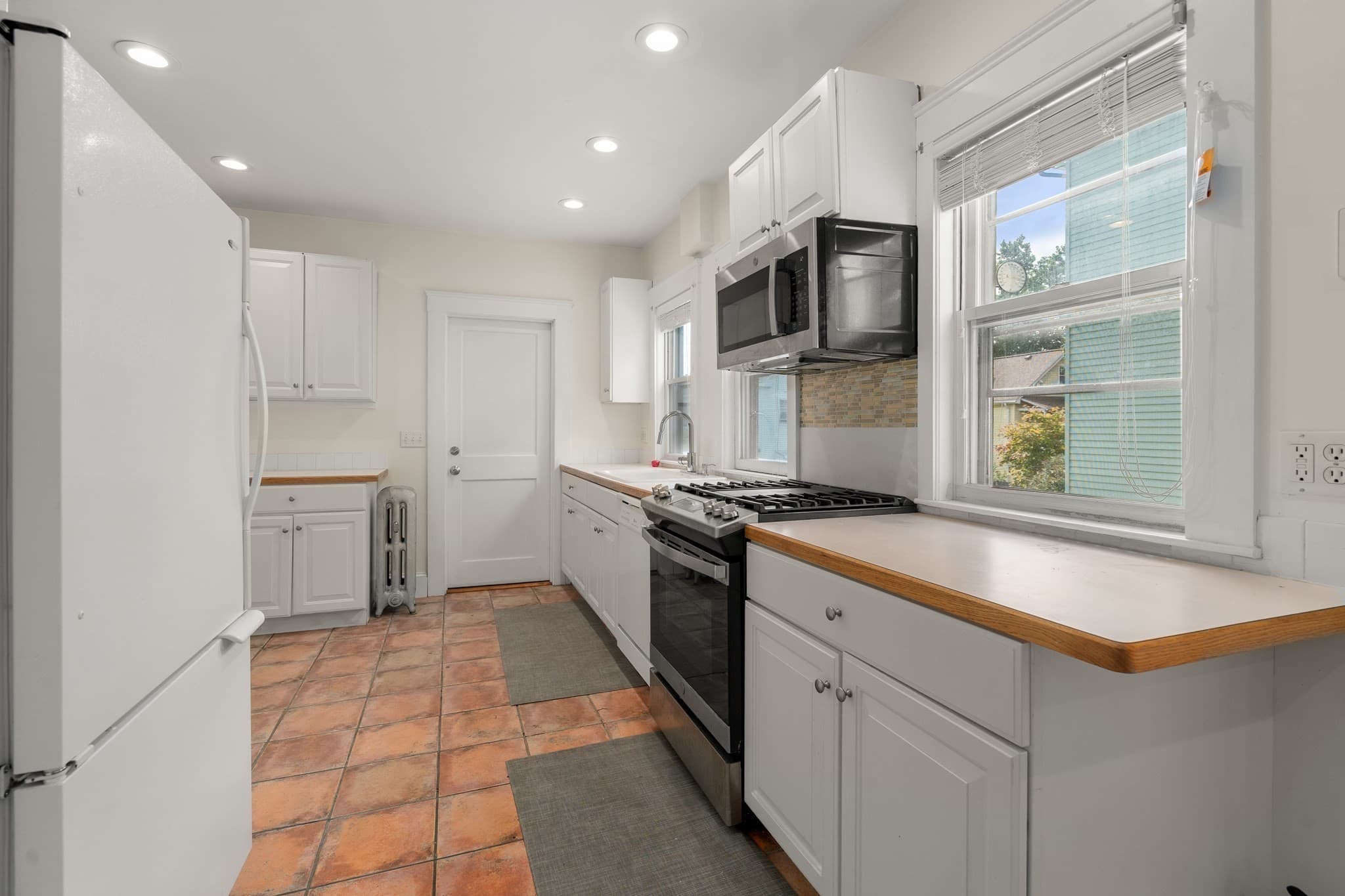 Condominium at 70 Putnam Street # 70, Watertown MA 02472, Watertown, photo 7 of 22
