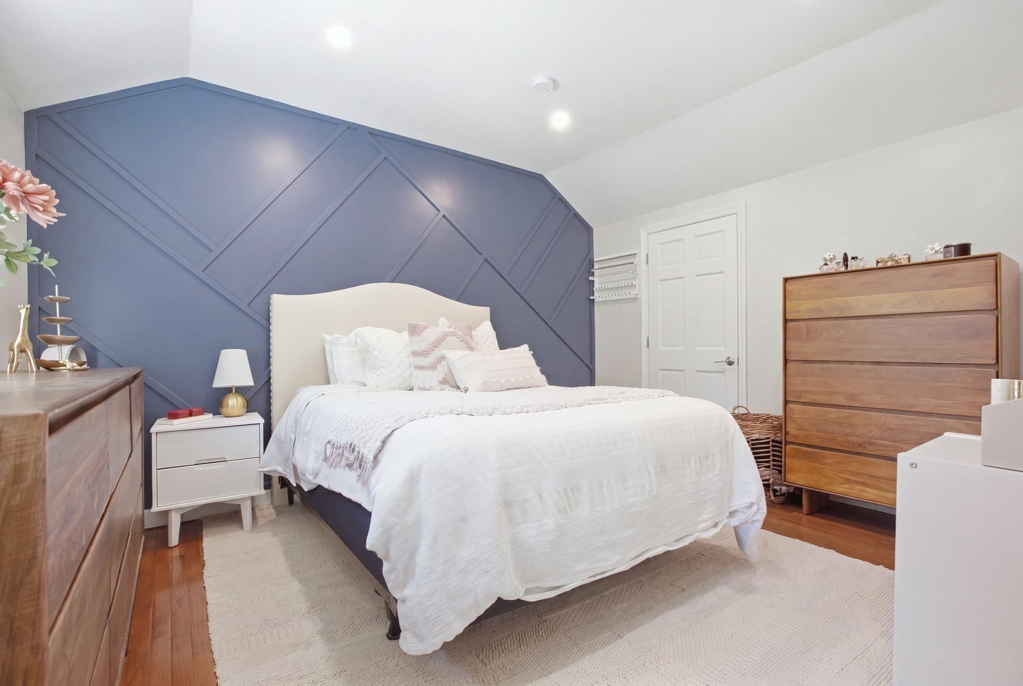 Single Family Residence at 29 Canterbury Drive, Reading MA 01867, Reading, photo 20 of 40