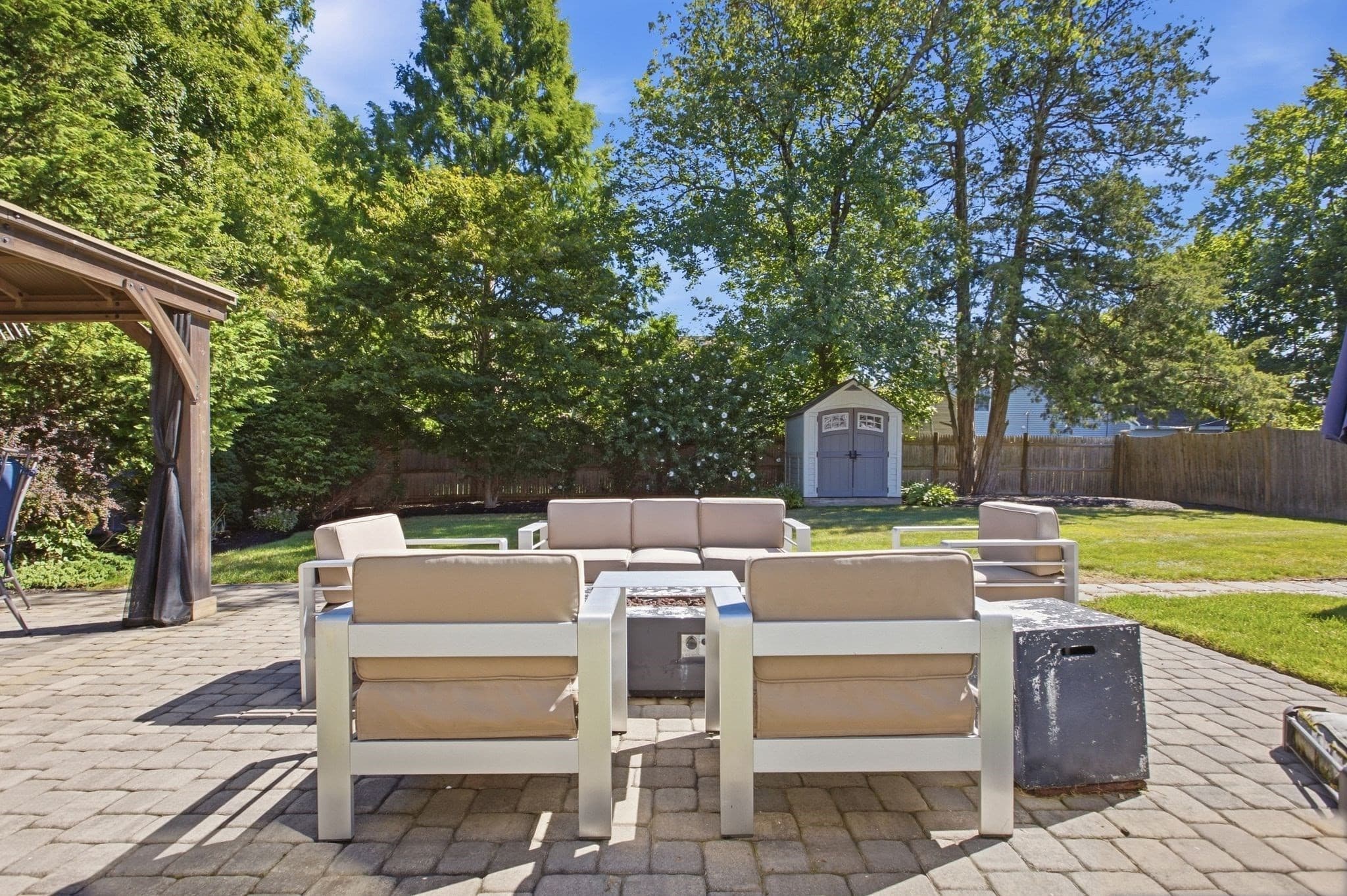 Single Family Residence at 29 Canterbury Drive, Reading MA 01867, Reading, photo 29 of 40