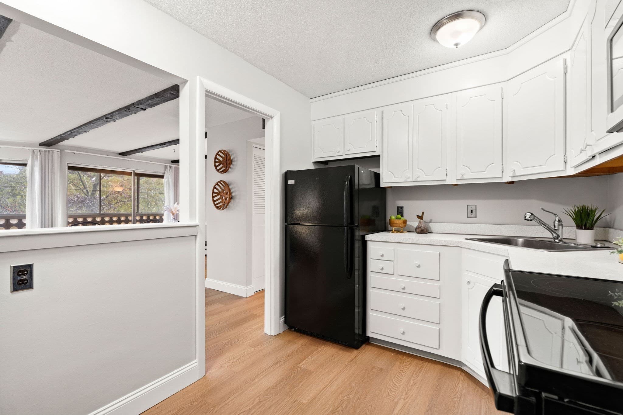 Condominium at 53 Melrose Street # 2B, Melrose MA 02176, Melrose, photo 9 of 35