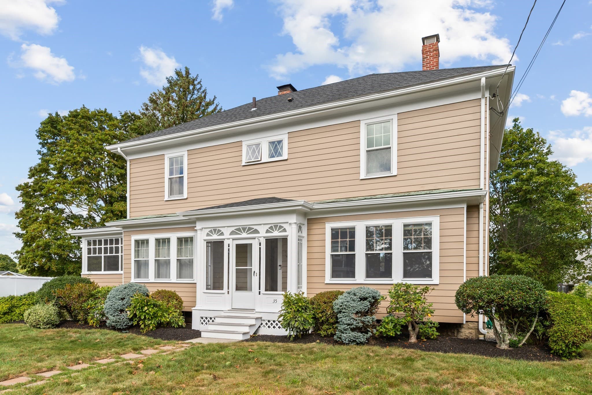 35 Waldron Rd, Braintree MA 02184
