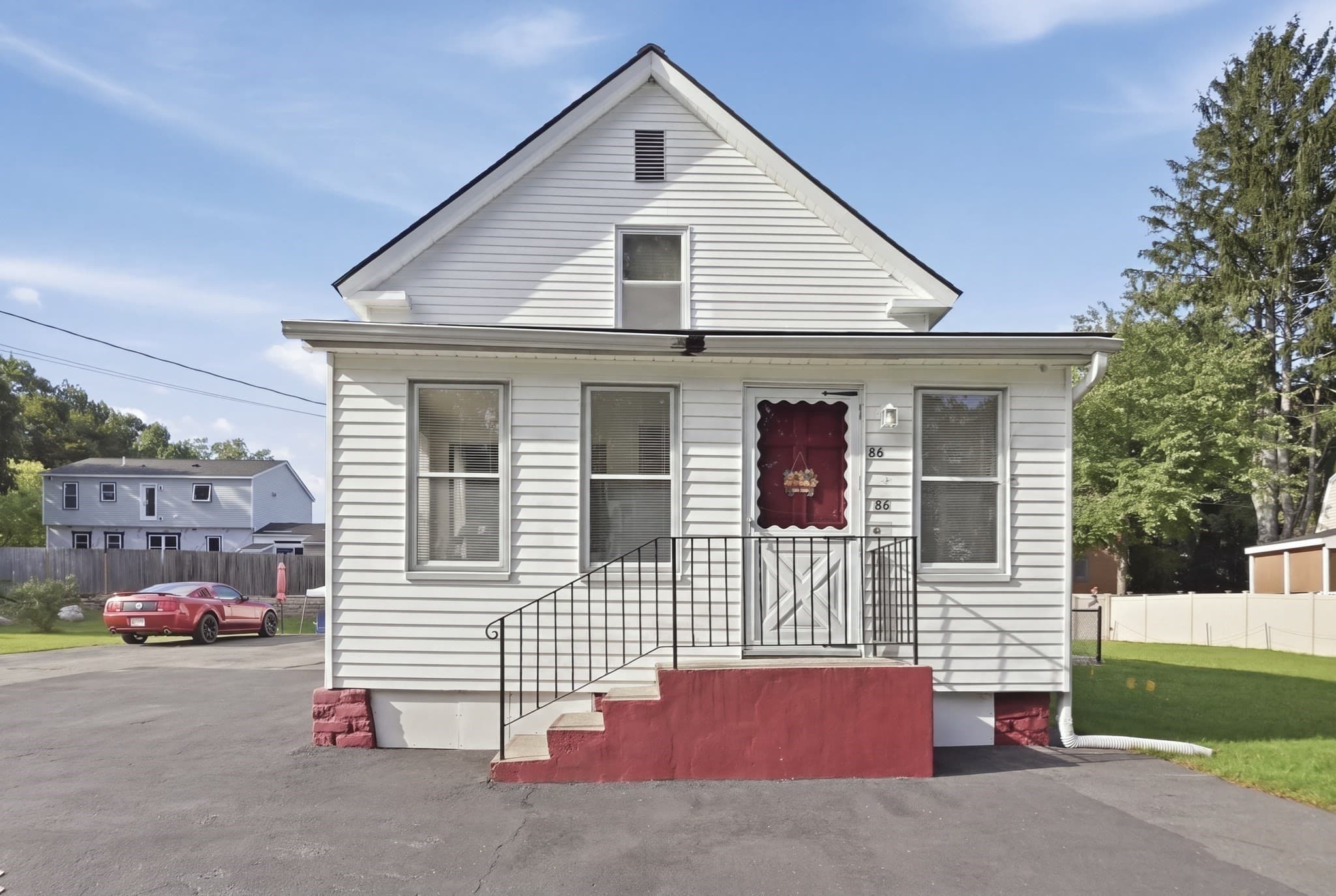 Single Family Residence at 86 Lawton Avenue, Fitchburg MA 01420, Fitchburg, photo 2 of 37