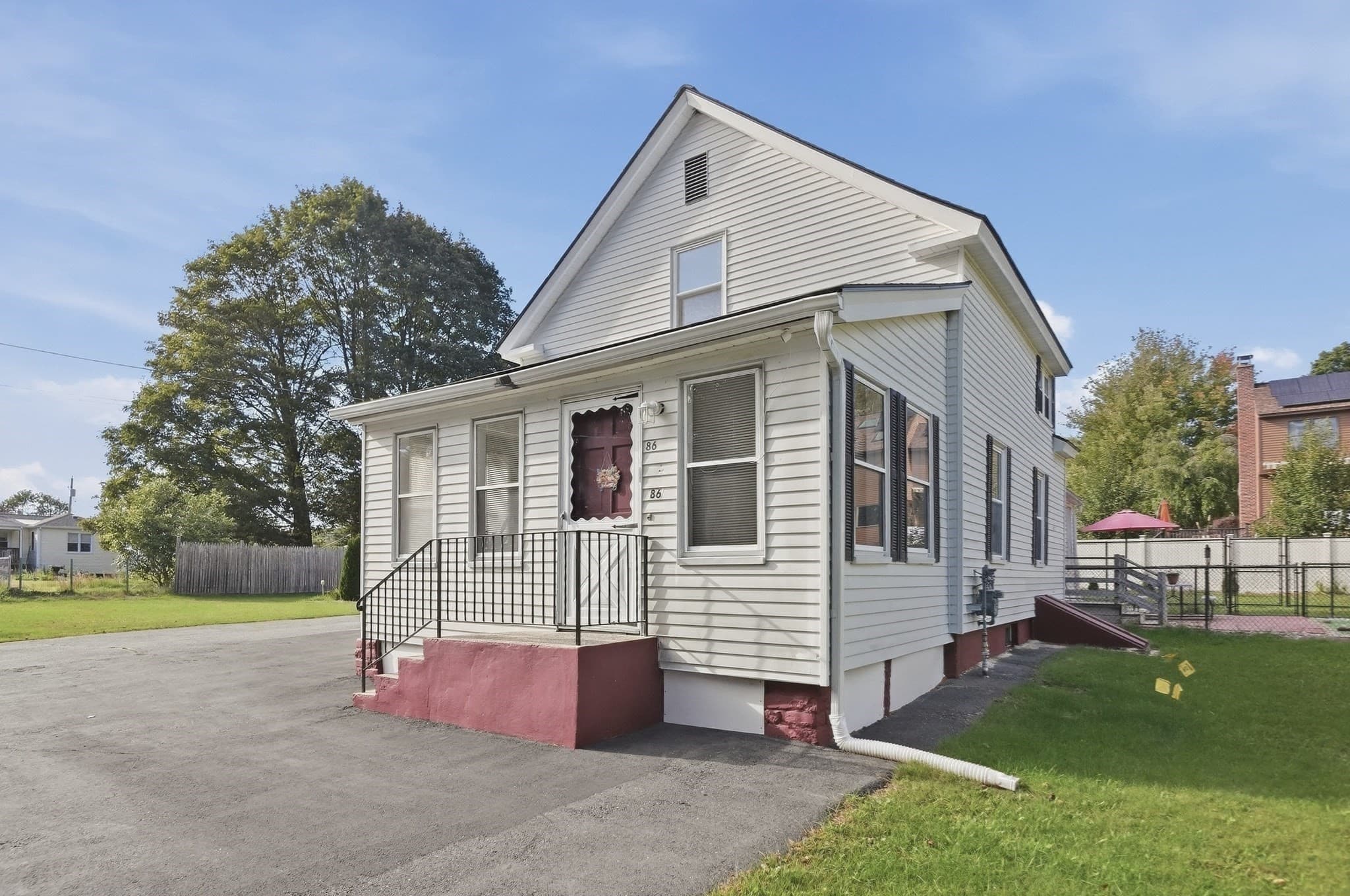 Single Family Residence at 86 Lawton Avenue, Fitchburg MA 01420, Fitchburg, photo 3 of 37