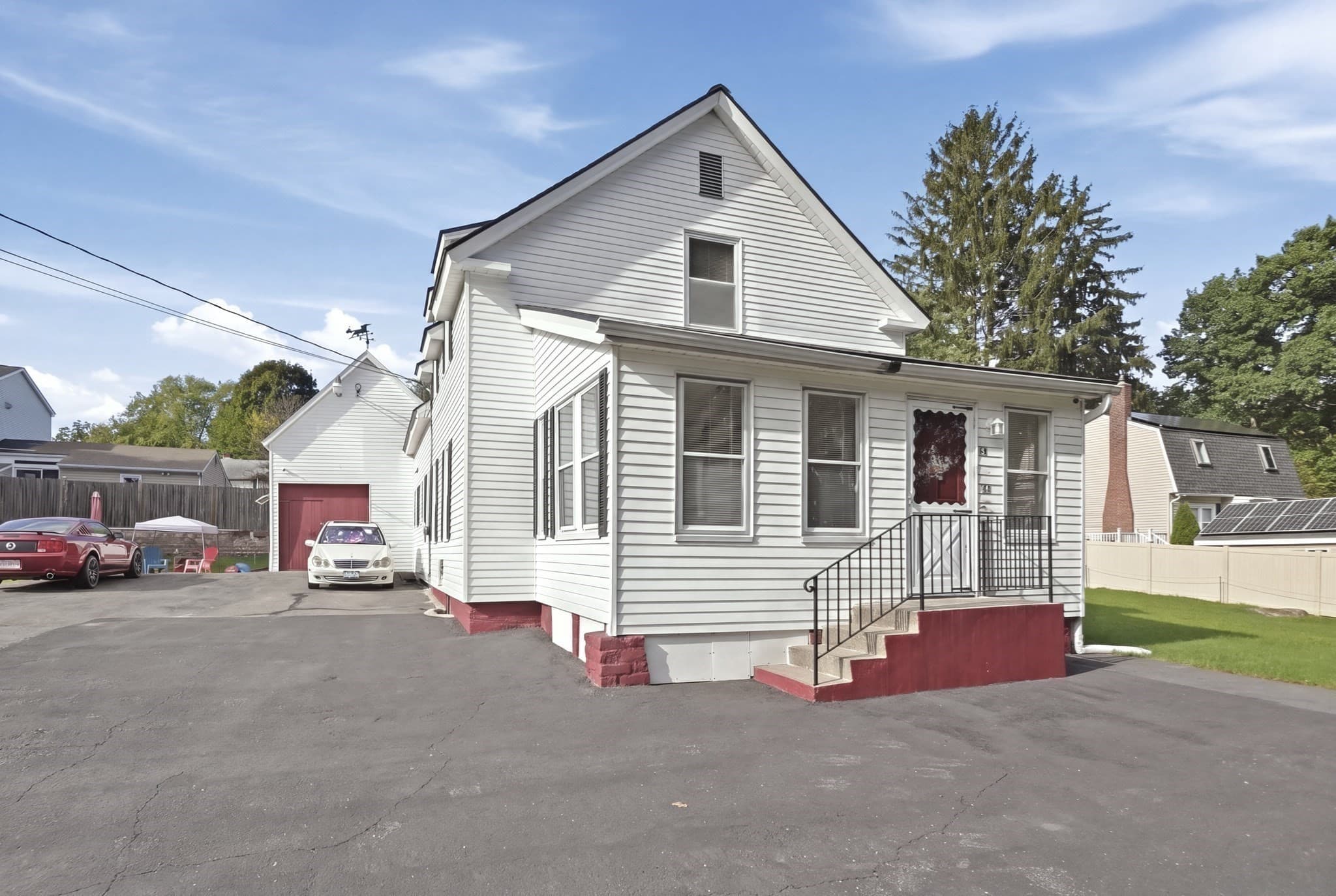 86 Lawton Avenue, Fitchburg MA 01420