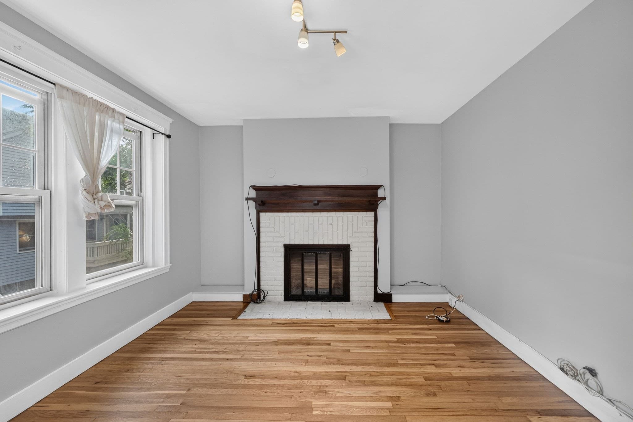Condominium at 11 Vinal St # 5, Boston MA 02135, Boston, photo 2 of 20