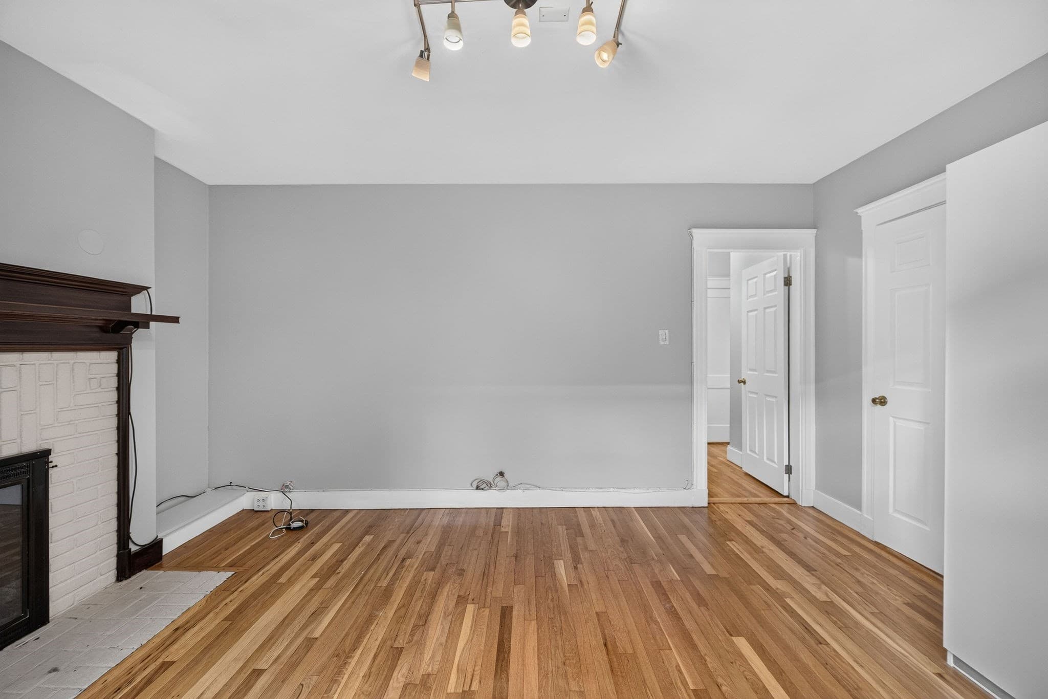 Condominium at 11 Vinal St # 5, Boston MA 02135, Boston, photo 4 of 20