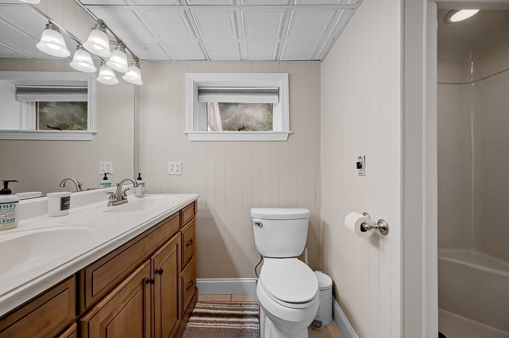 Single Family Residence at 17 Vinal St, Hudson MA 01749, Hudson, photo 26 of 40