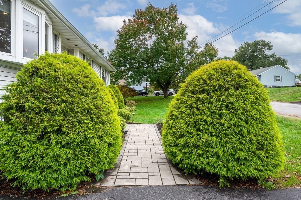 Single Family Residence at 17 Vinal St, Hudson MA 01749, Hudson, photo 4 of 40