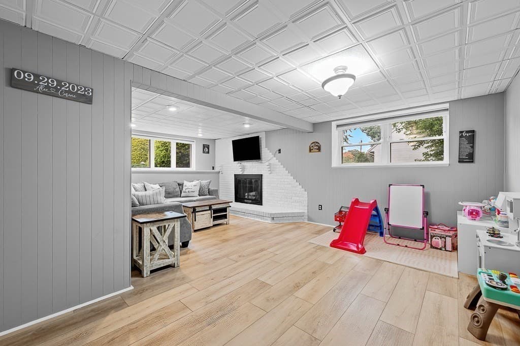Single Family Residence at 17 Vinal St, Hudson MA 01749, Hudson, photo 21 of 40