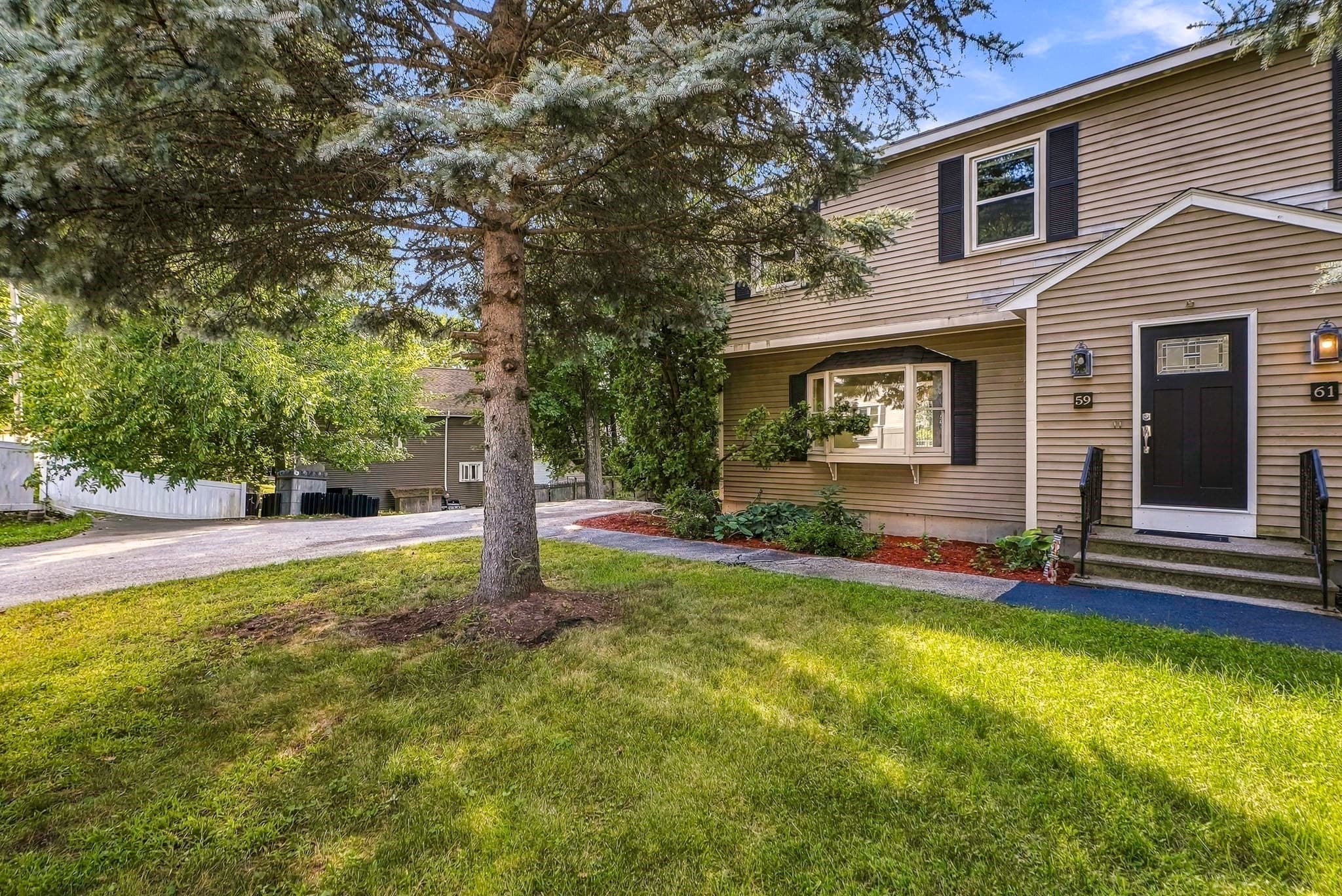 Condominium at 59 N Quinsigamond Ave # 59, Shrewsbury MA 01545, Shrewsbury, photo 2 of 36