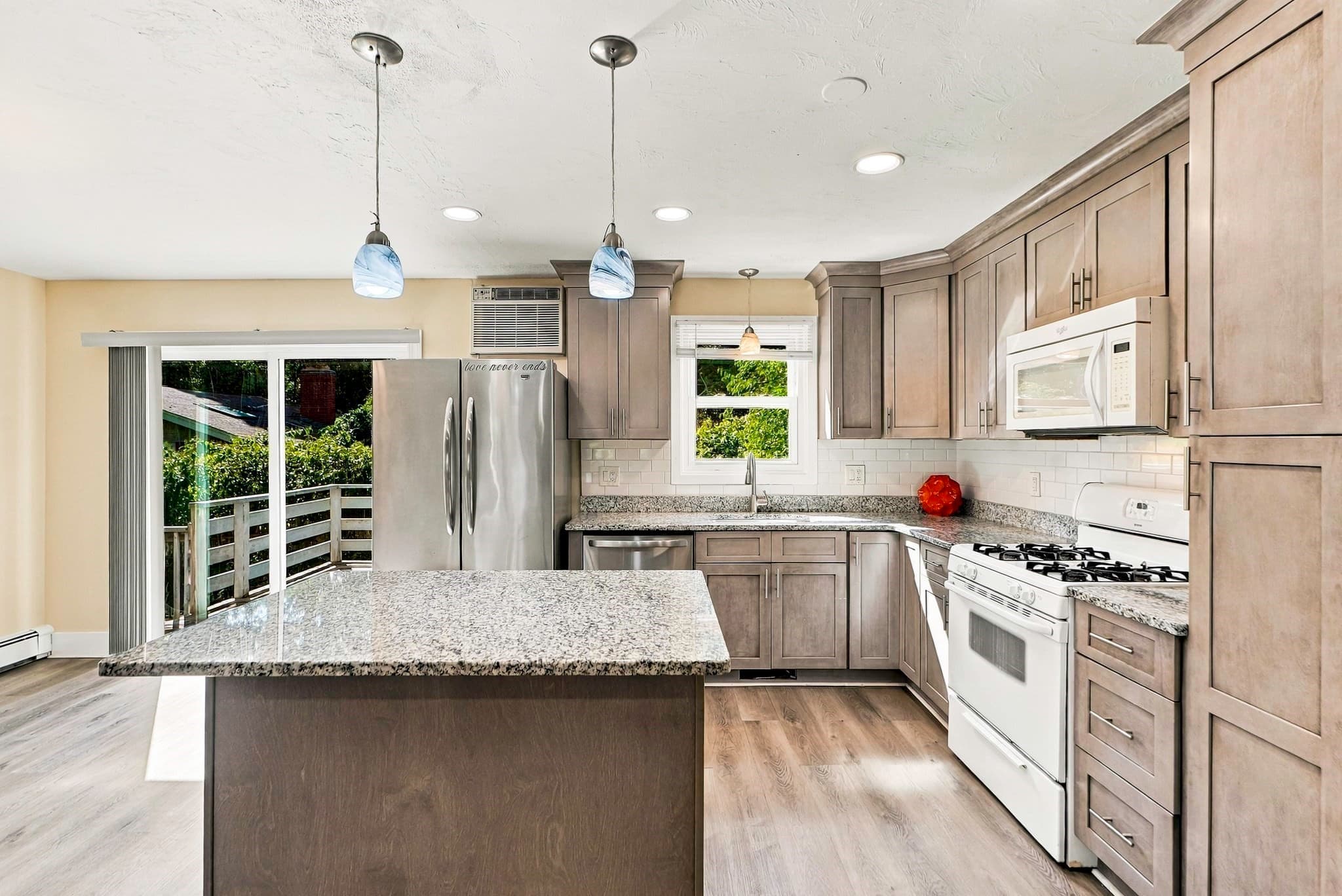 Condominium at 59 N Quinsigamond Ave # 59, Shrewsbury MA 01545, Shrewsbury, photo 7 of 36