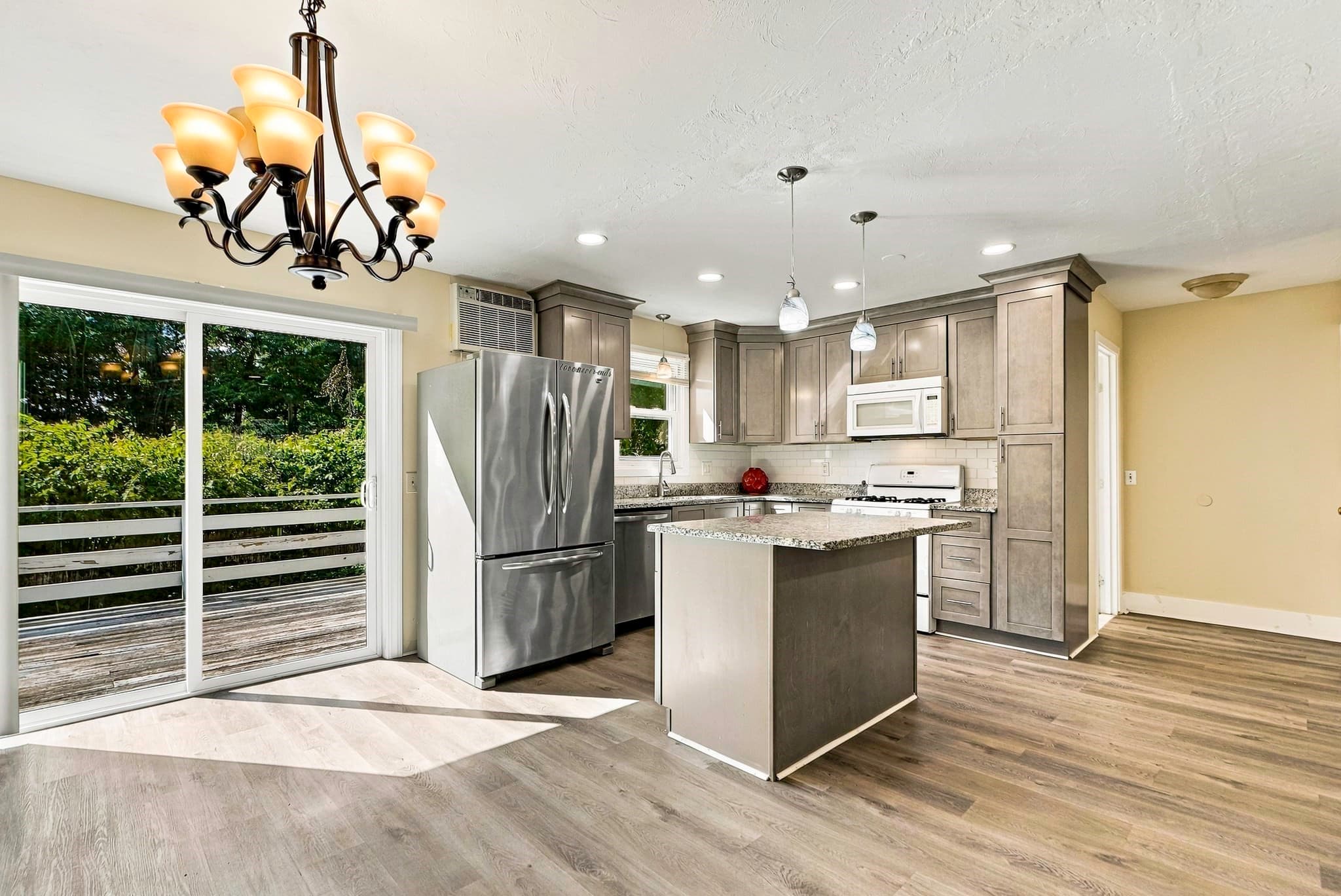 Condominium at 59 N Quinsigamond Ave # 59, Shrewsbury MA 01545, Shrewsbury, photo 10 of 36