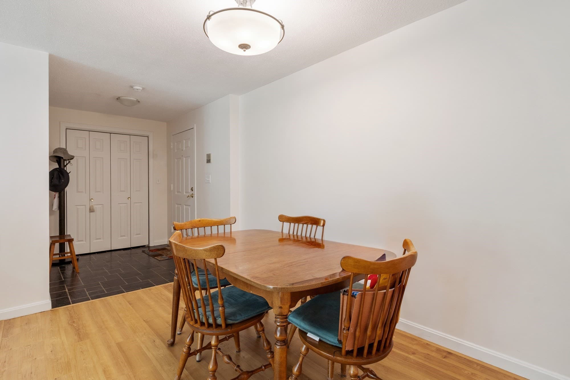 Condominium at 10 Ledgewood Way # 10, Peabody MA 01960, Peabody, photo 6 of 40