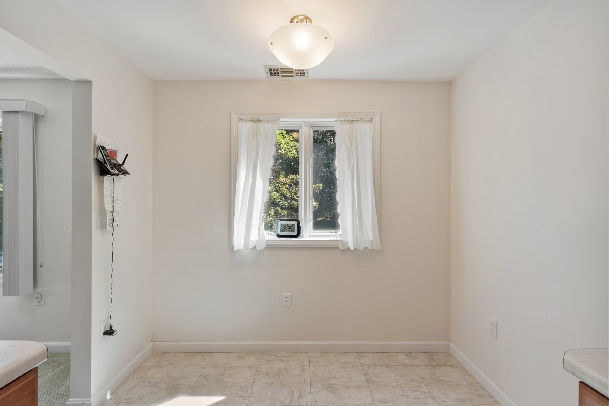 Condominium at 10 Ledgewood Way # 10, Peabody MA 01960, Peabody, photo 16 of 40