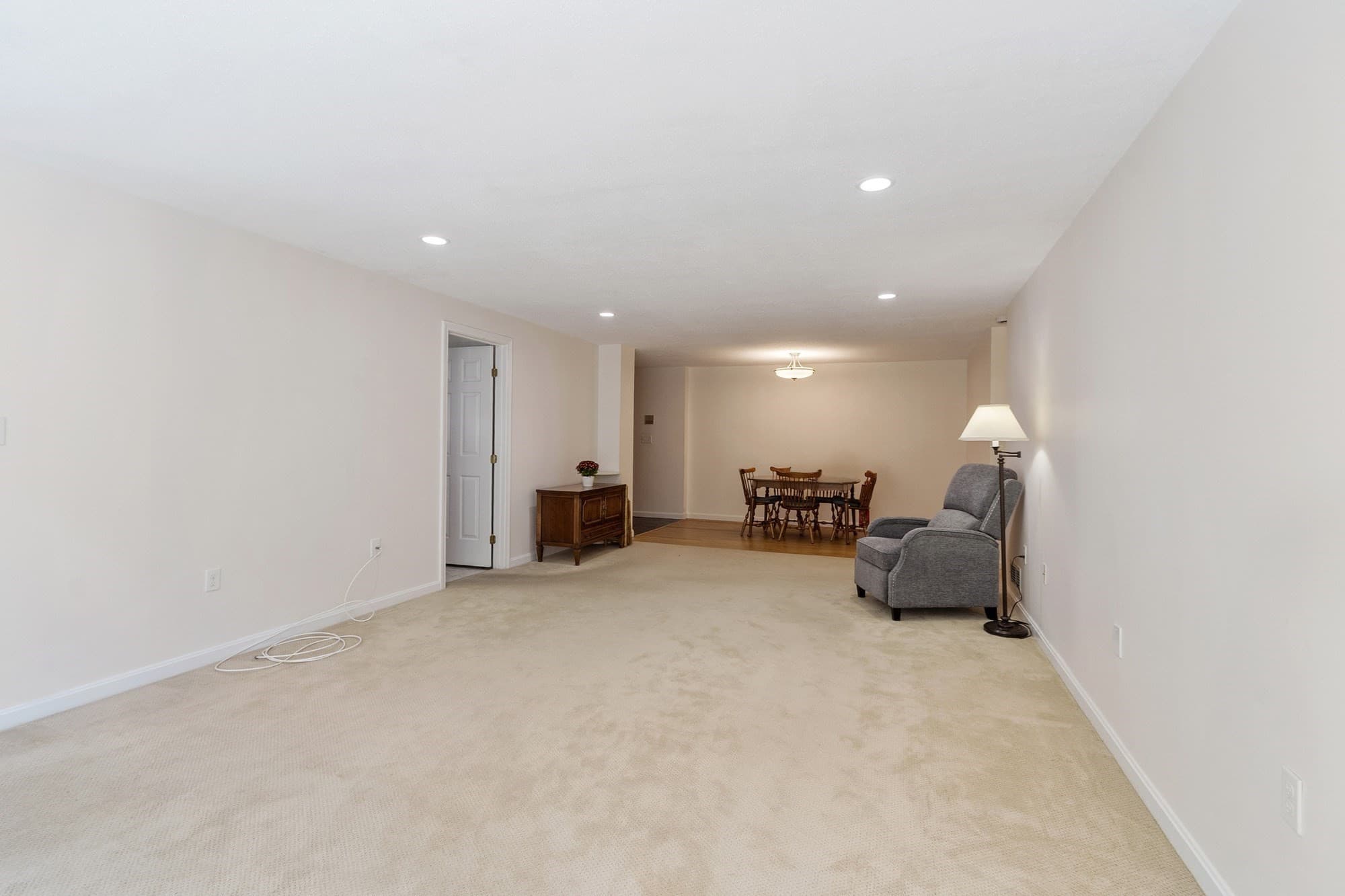 Condominium at 10 Ledgewood Way # 10, Peabody MA 01960, Peabody, photo 12 of 40