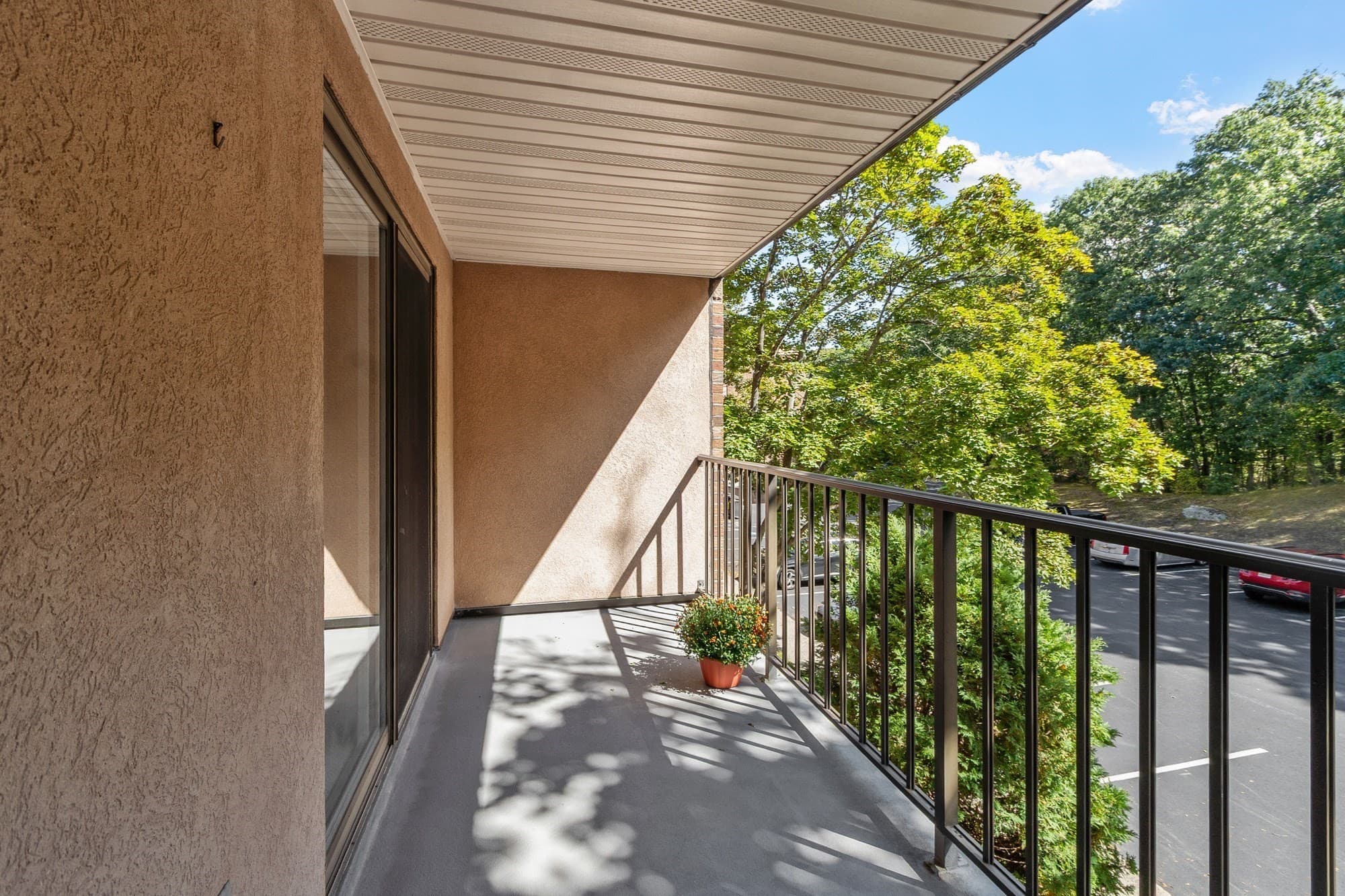 Condominium at 10 Ledgewood Way # 10, Peabody MA 01960, Peabody, photo 33 of 40