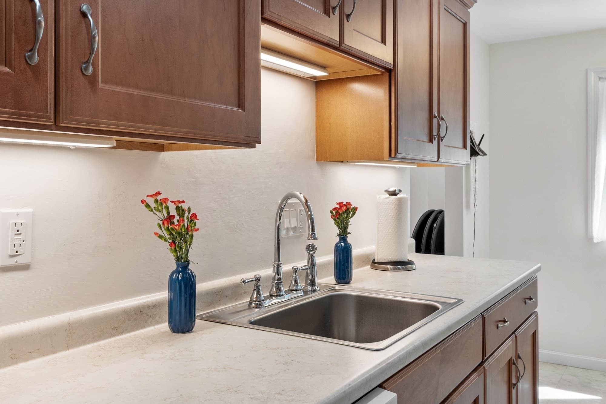 Condominium at 10 Ledgewood Way # 10, Peabody MA 01960, Peabody, photo 14 of 40