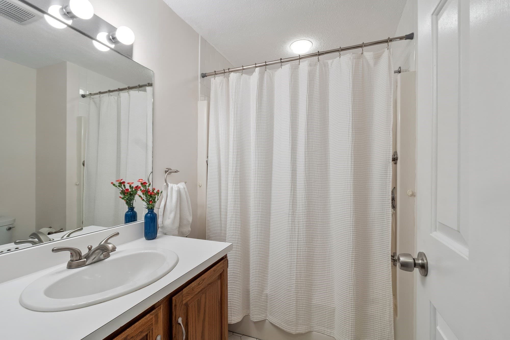 Condominium at 10 Ledgewood Way # 10, Peabody MA 01960, Peabody, photo 31 of 40