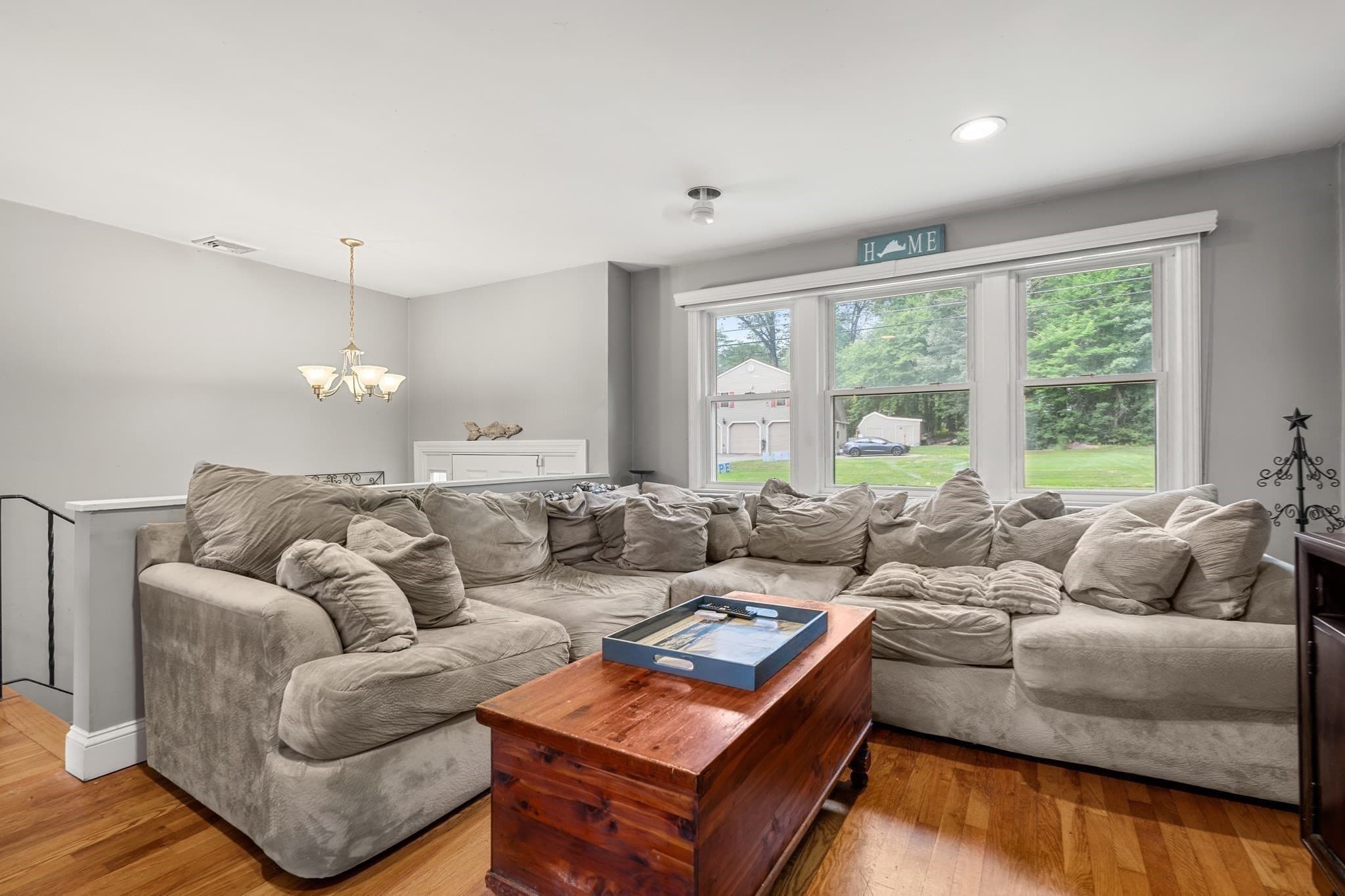 Single Family Residence at 20 Robinhood Lane, Billerica MA 01821, Billerica, photo 7 of 34