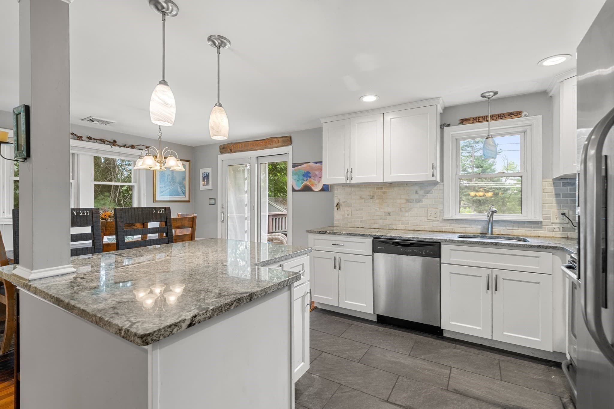 Single Family Residence at 20 Robinhood Lane, Billerica MA 01821, Billerica, photo 9 of 34