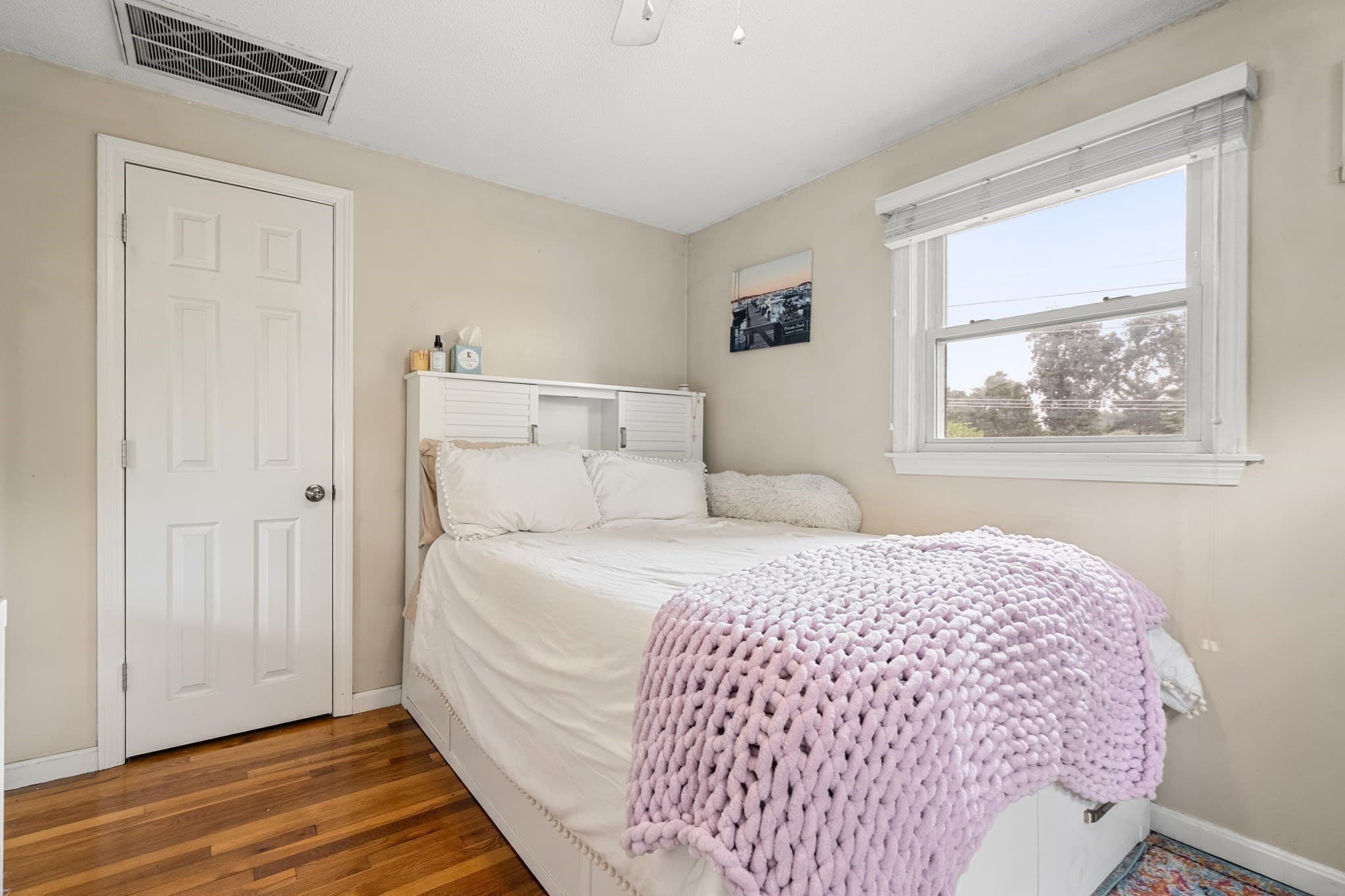 Single Family Residence at 20 Robinhood Lane, Billerica MA 01821, Billerica, photo 21 of 34