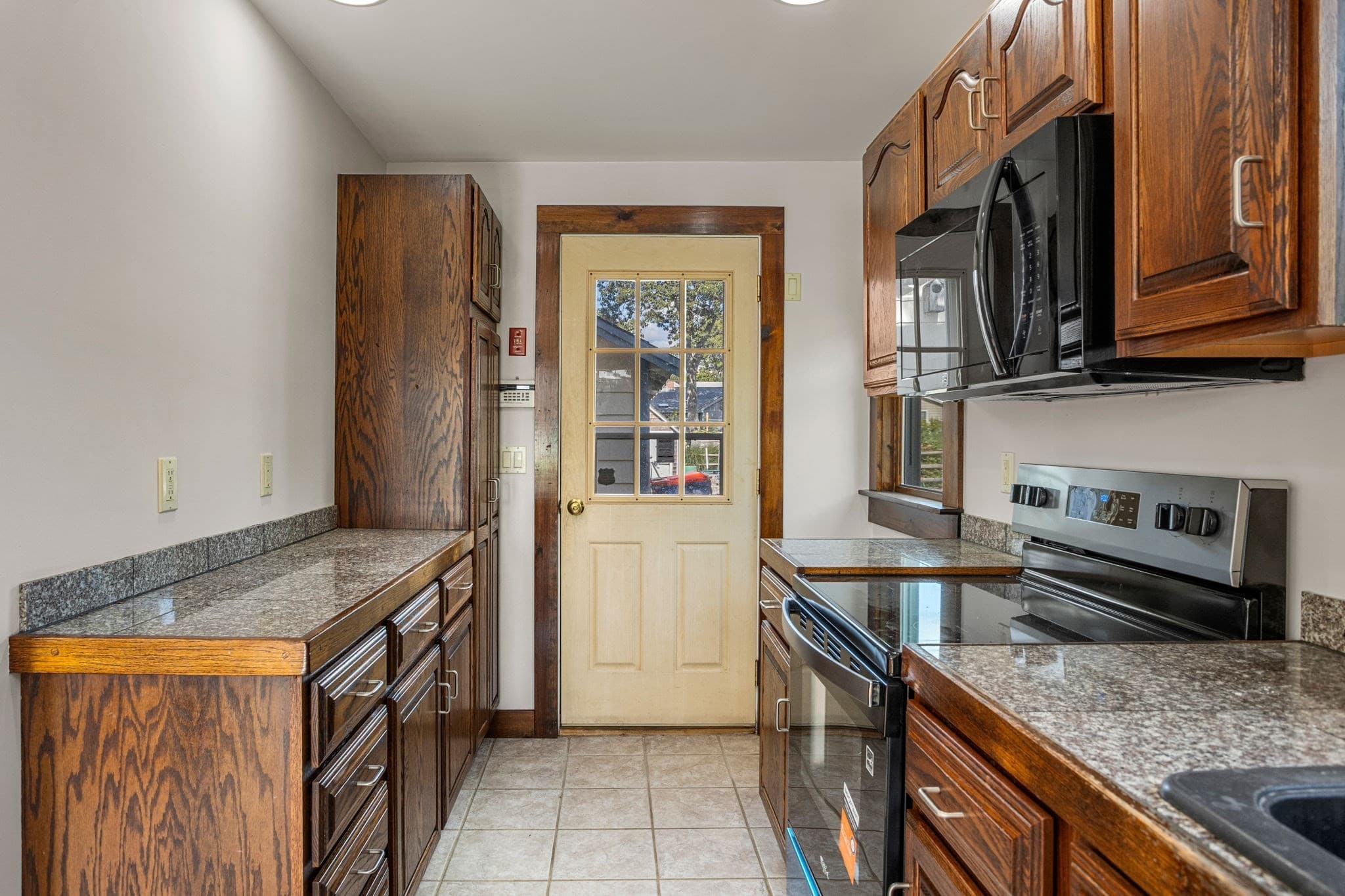 Single Family Residence at 30 Monroe St, Wareham MA 02532, Wareham, photo 12 of 35