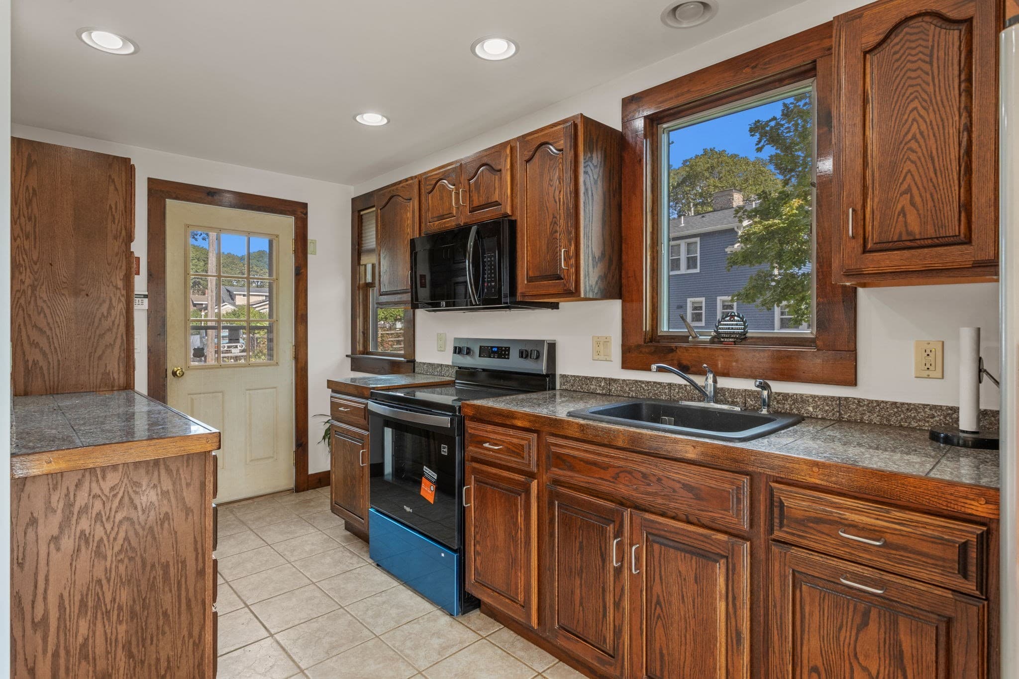 Single Family Residence at 30 Monroe St, Wareham MA 02532, Wareham, photo 11 of 35
