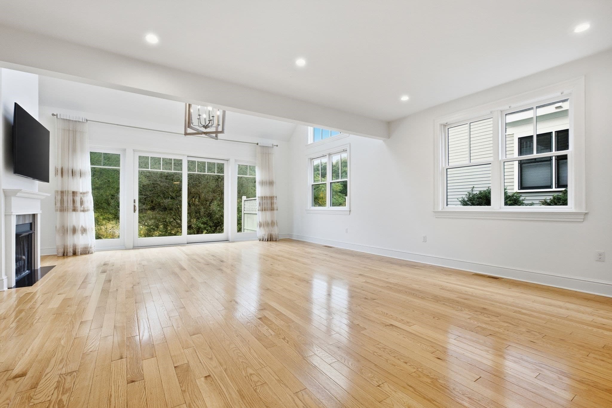 Condominium at 38 Green Meadow Dr # 38, Reading MA 01867, Reading, photo 18 of 42