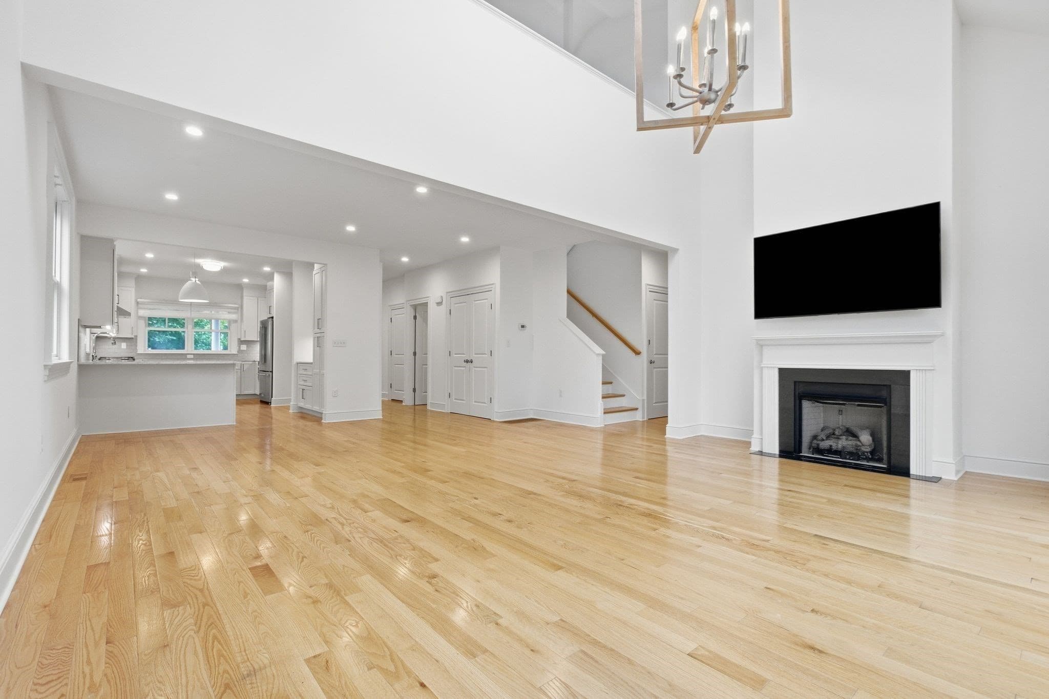 Condominium at 38 Green Meadow Dr # 38, Reading MA 01867, Reading, photo 15 of 42