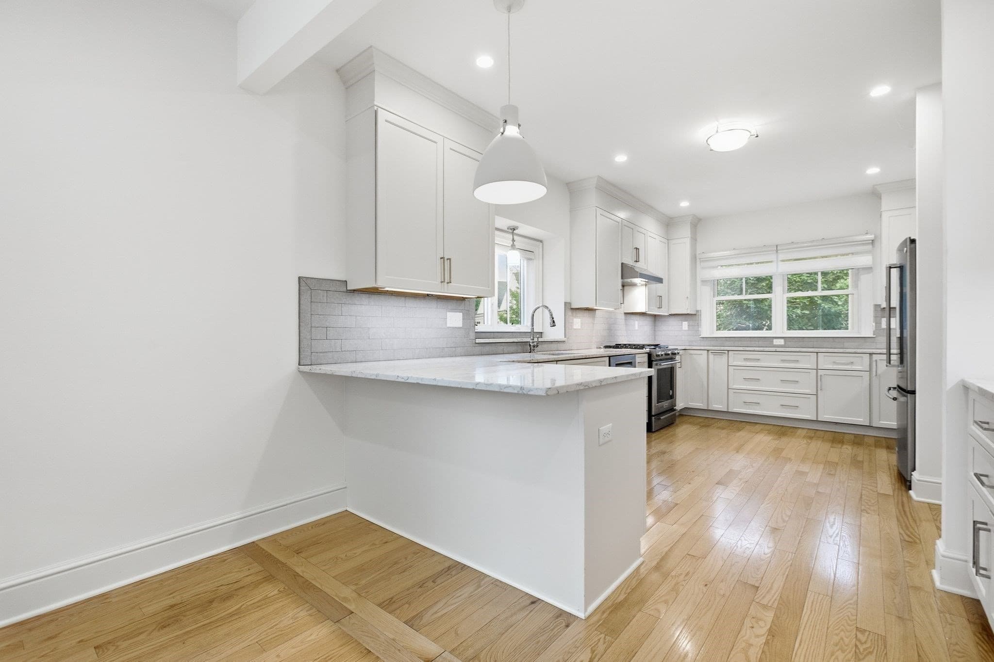 Condominium at 38 Green Meadow Dr # 38, Reading MA 01867, Reading, photo 11 of 42