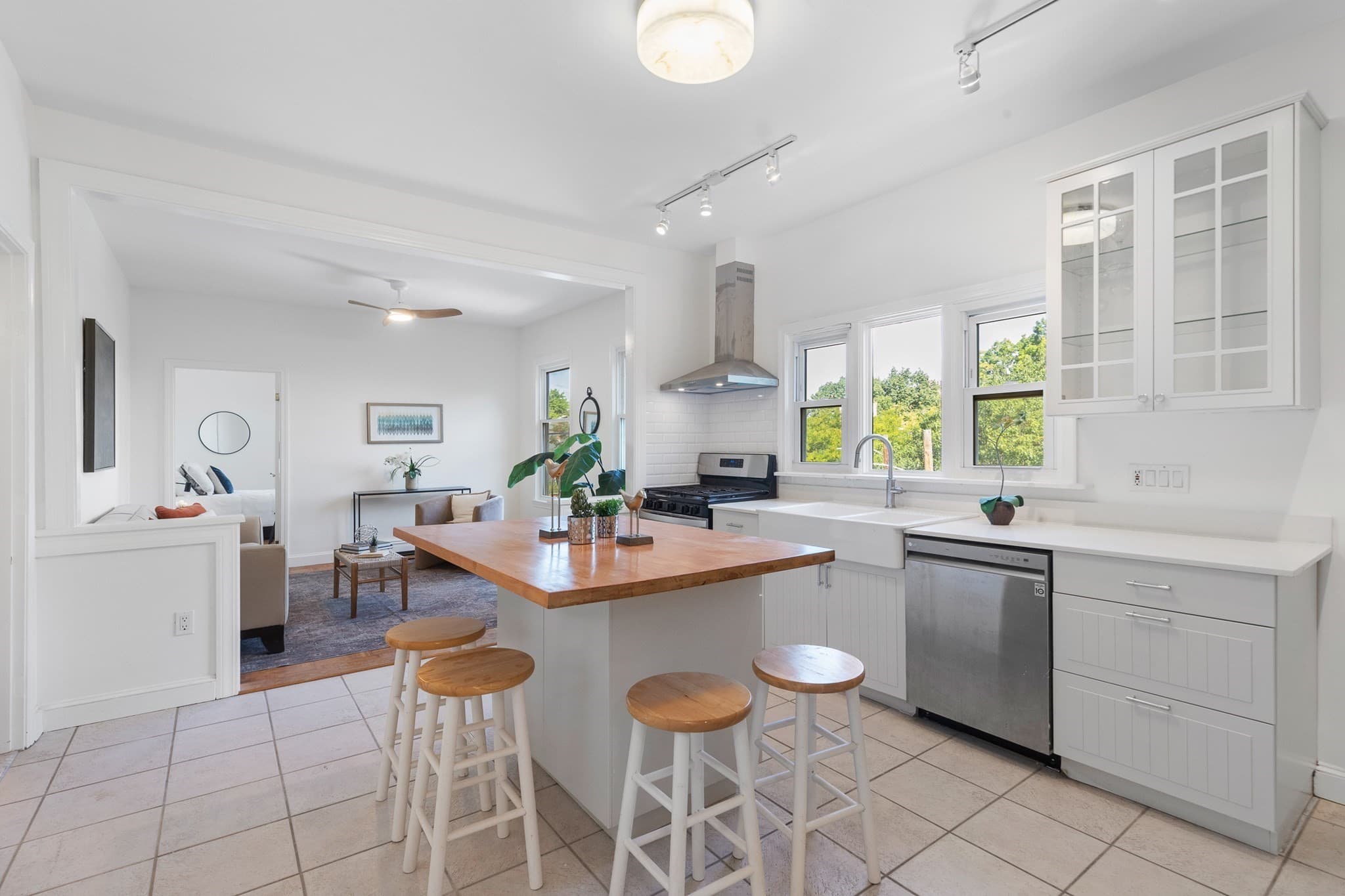 Condominium at 133 Webster Avenue # 3, Cambridge MA 02141, Cambridge, photo 4 of 25
