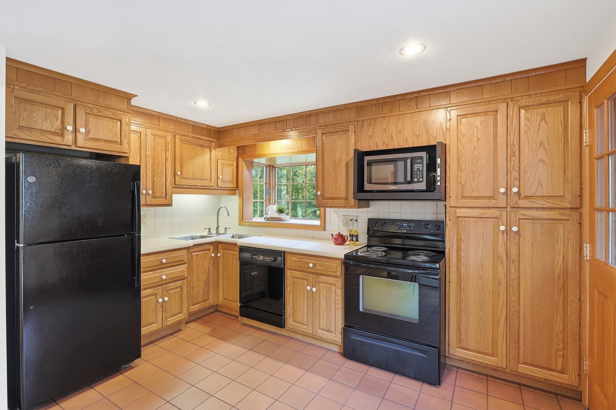 Single Family Residence at 46 Beaver Brook Road, Westford MA 01886, Westford, photo 13 of 39
