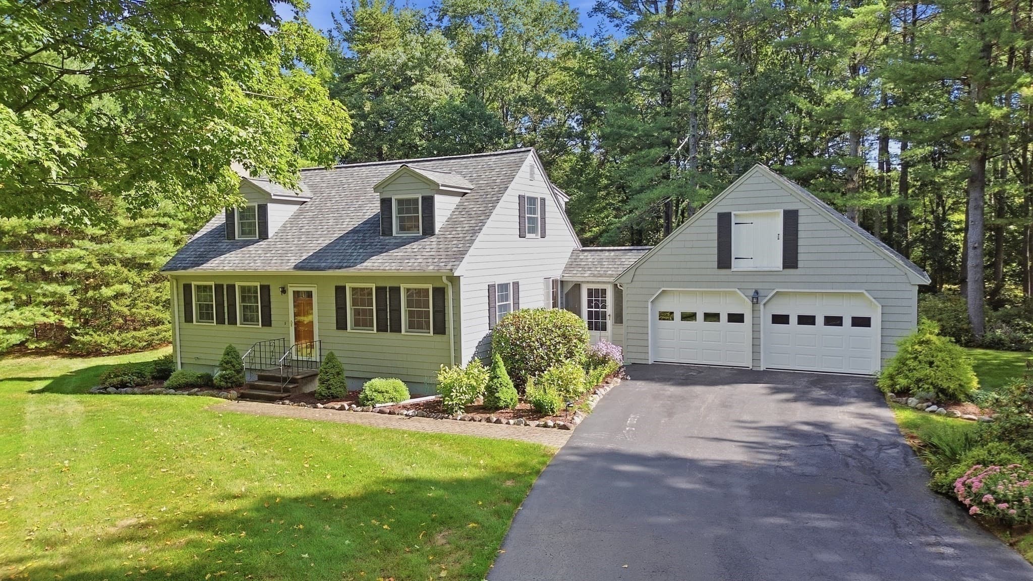 Single Family Residence at 46 Beaver Brook Road, Westford MA 01886, Westford, photo 33 of 39
