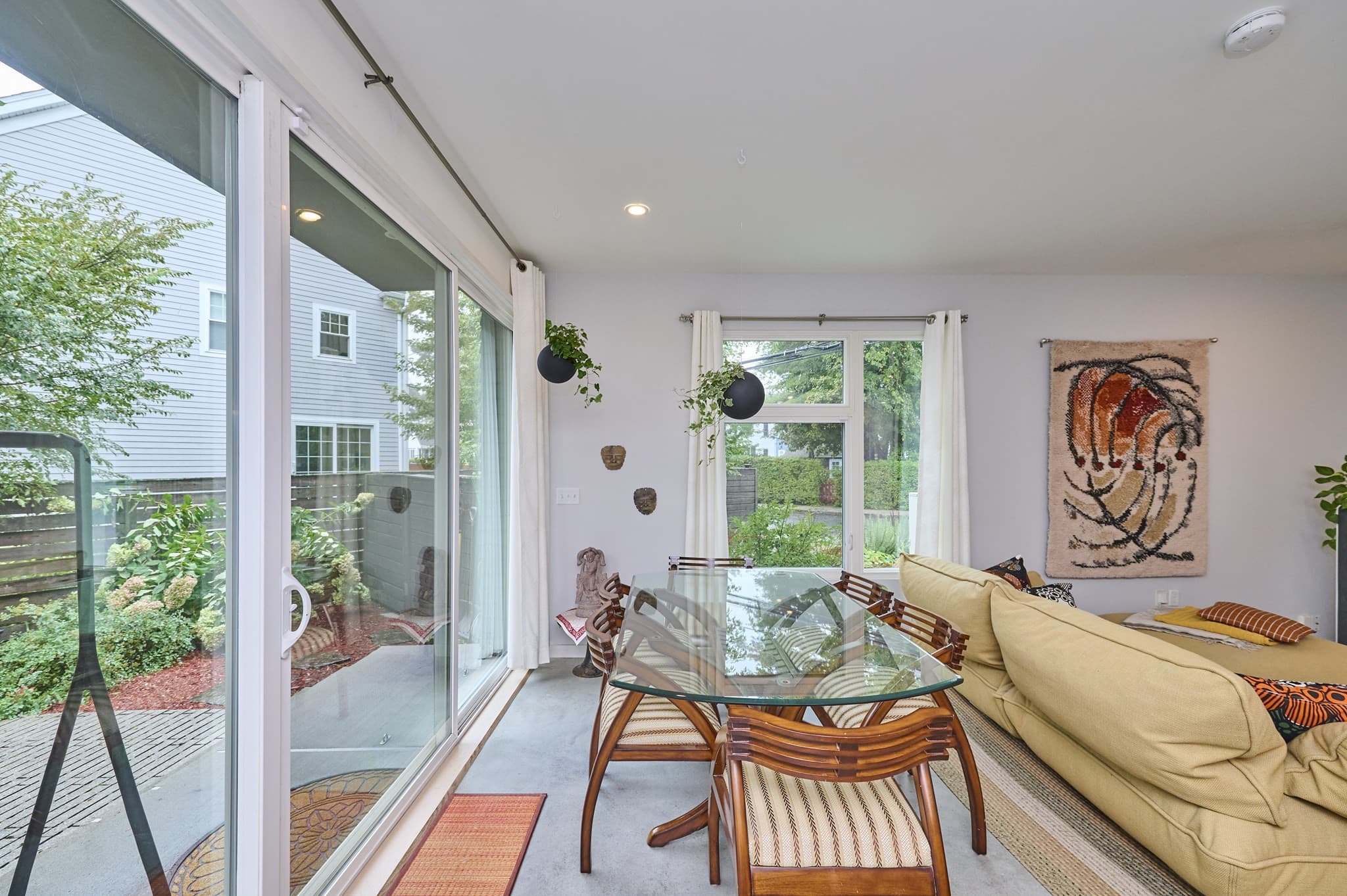 Condominium at 66 Catherine St # 66, Boston MA 02131, Boston, photo 2 of 38